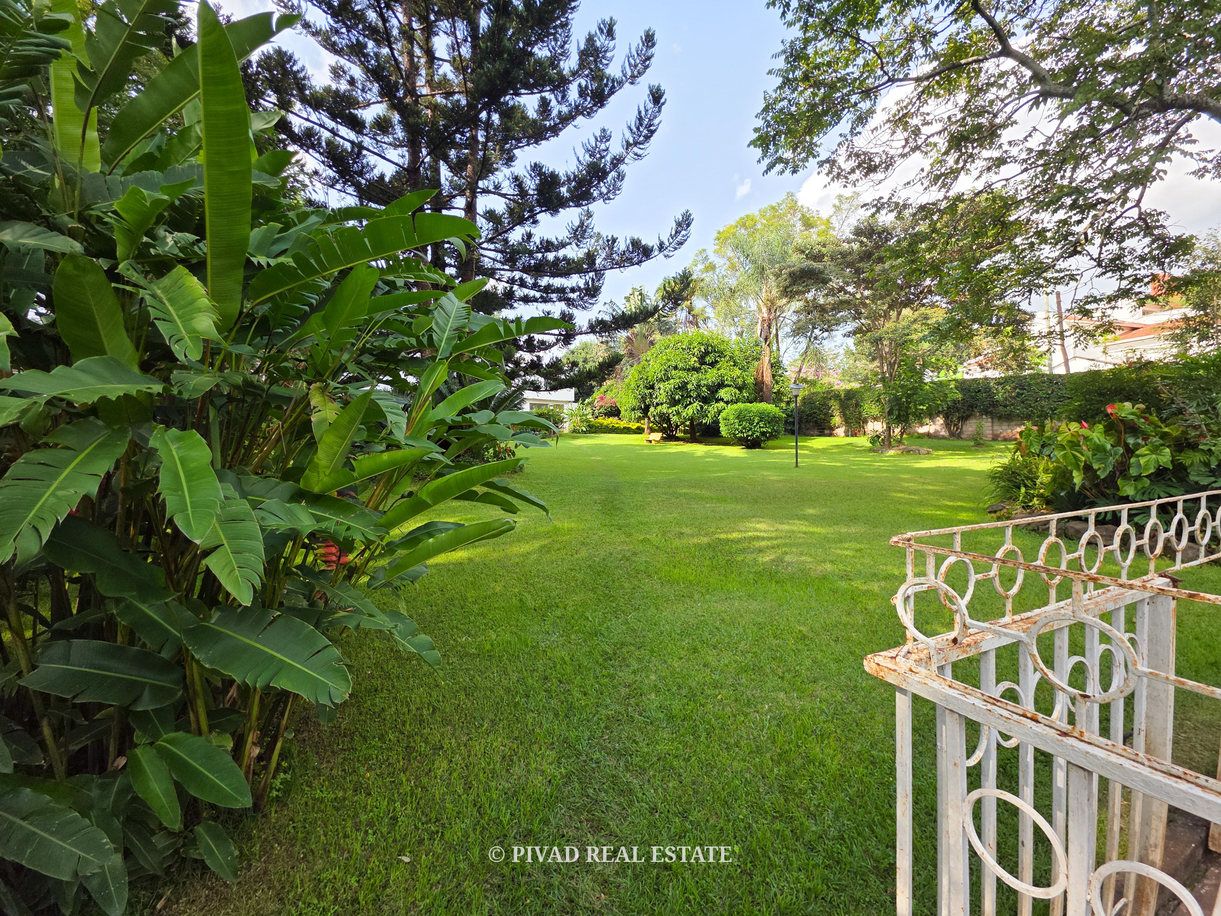 1 acre Land available for Quick Sale in Thigiri Estate
