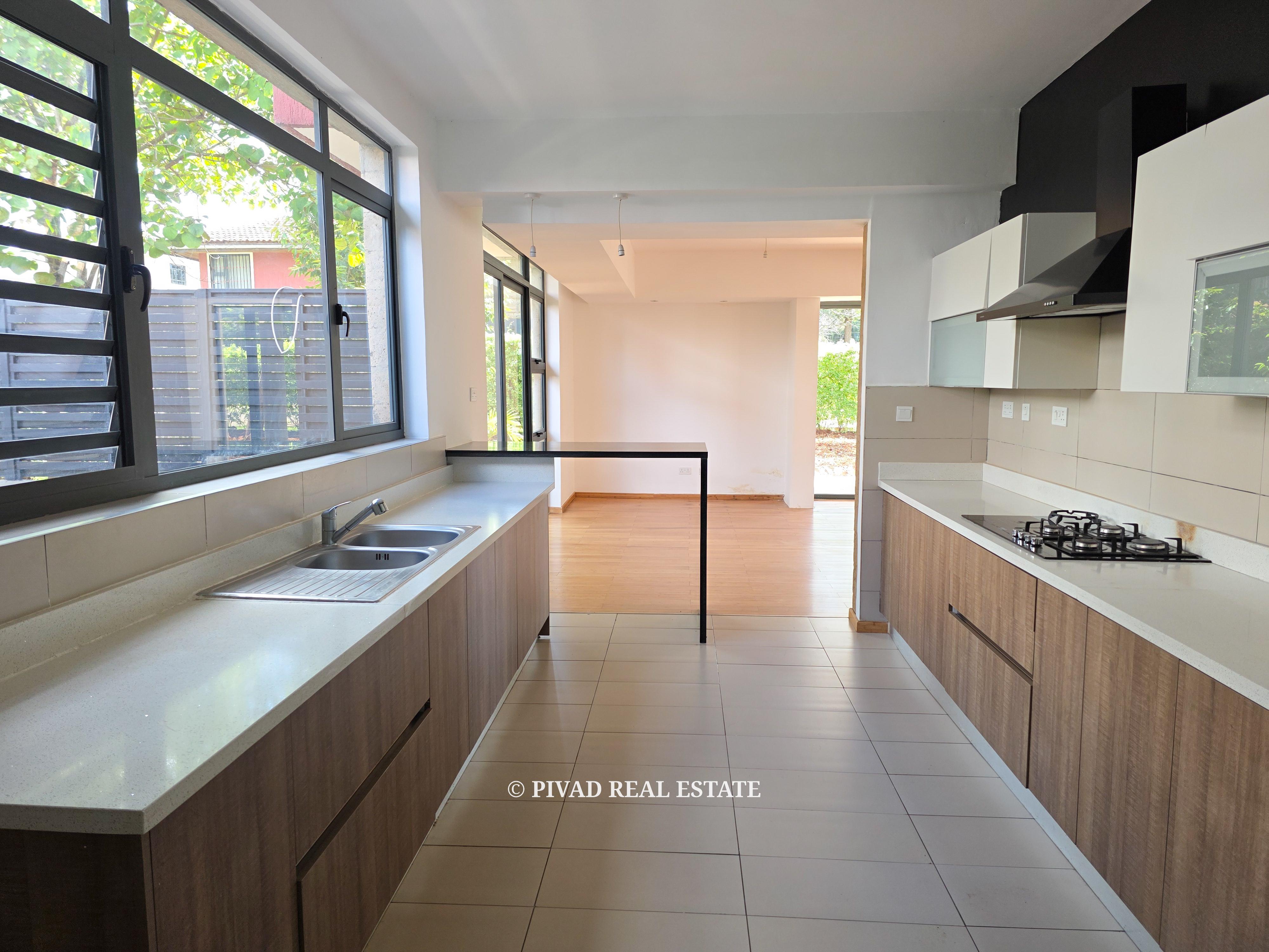 4 Bedroom Townhouse Available For Sale in Garden Estate