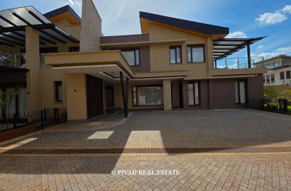 4 Bedroom House Available For Sale in Runda