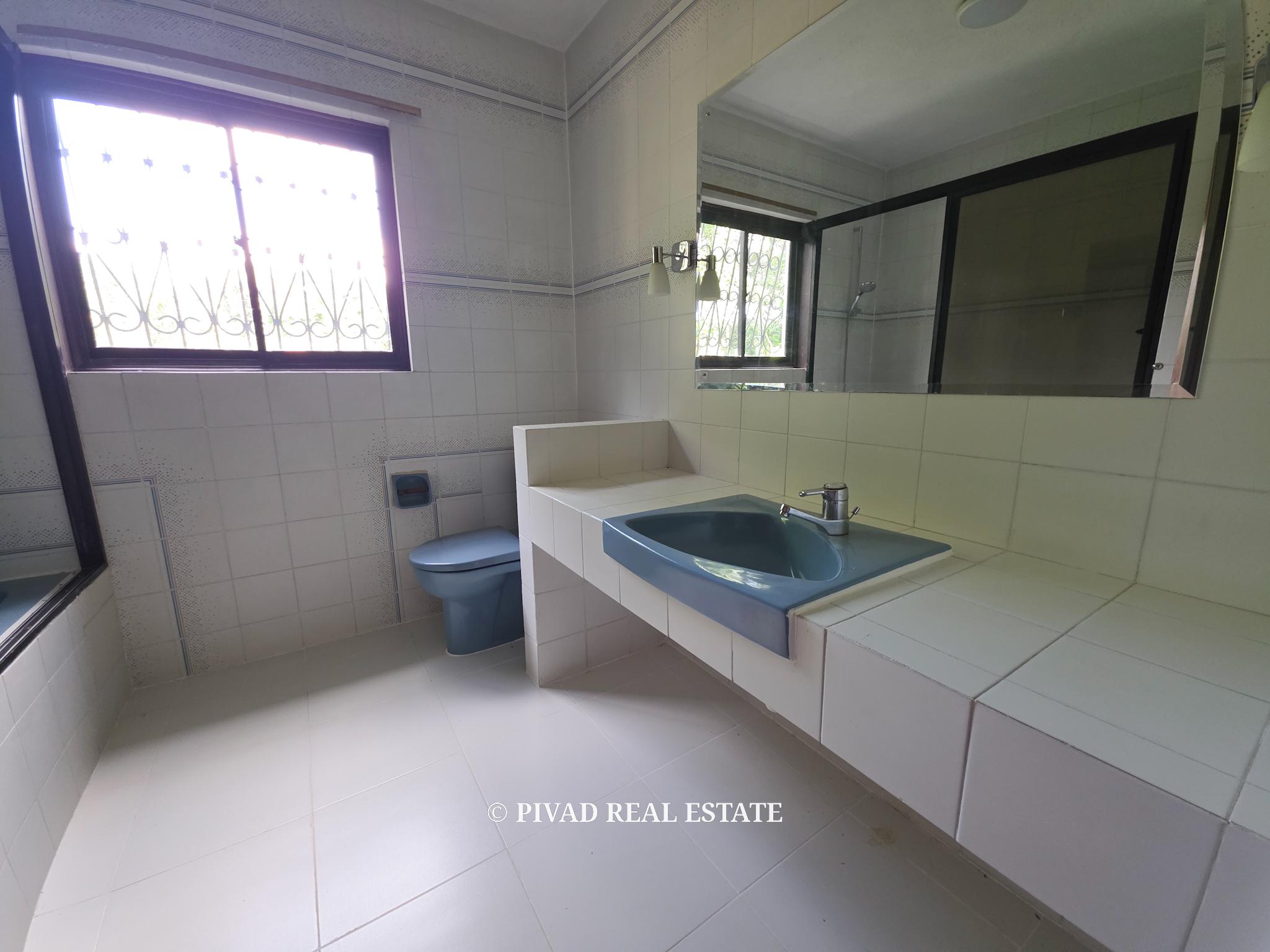 5 Bedroom House Available For Rent in Old Muthaiga