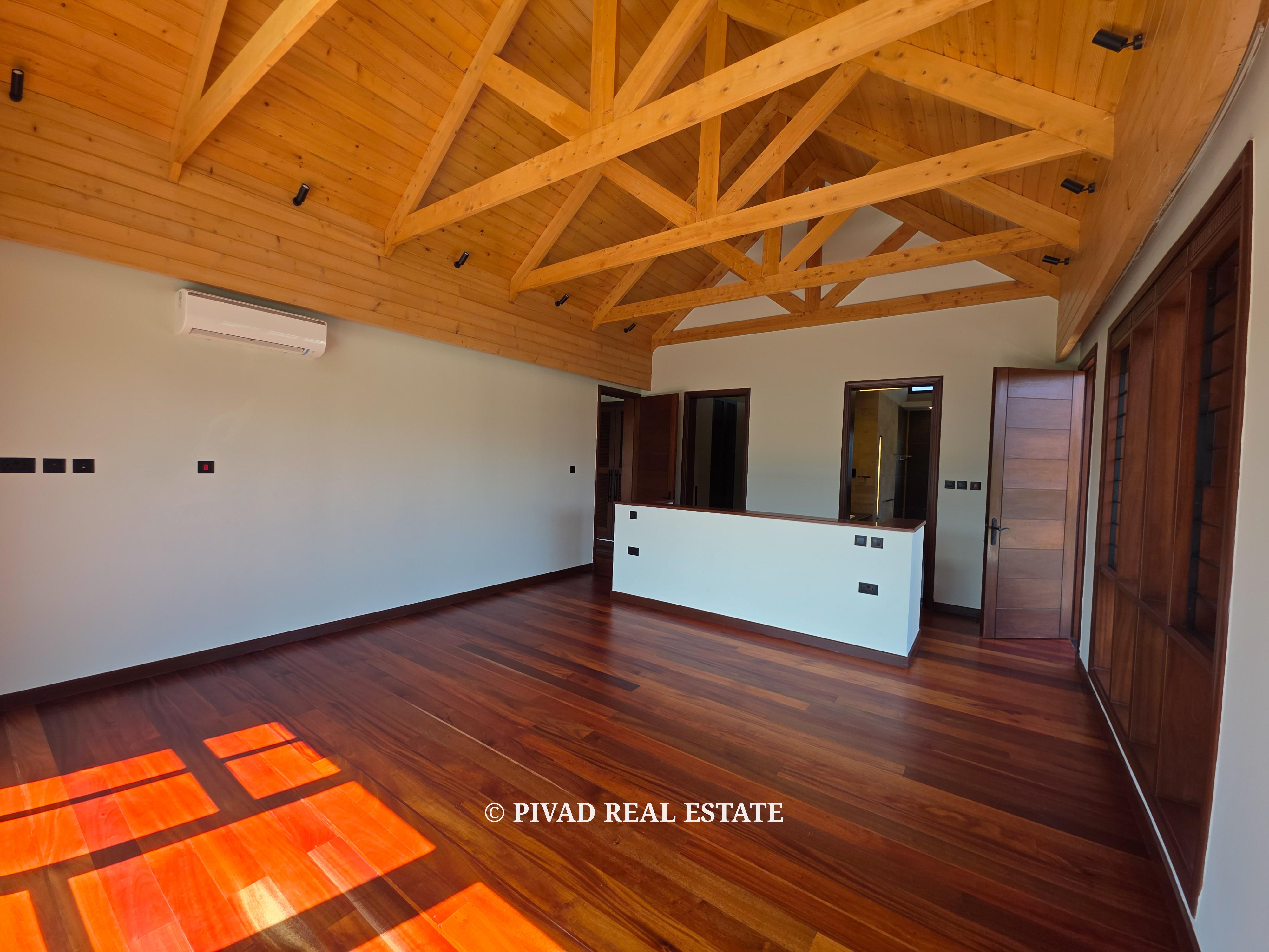 4 Bedroom House For Sale in Runda