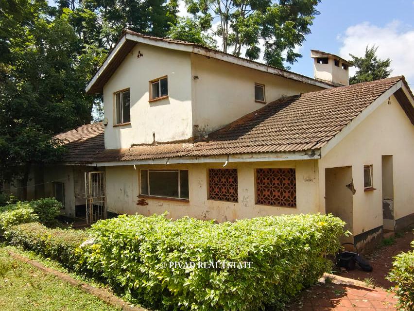 0.75 Acre Land Available For Sale in Old Kitisuru