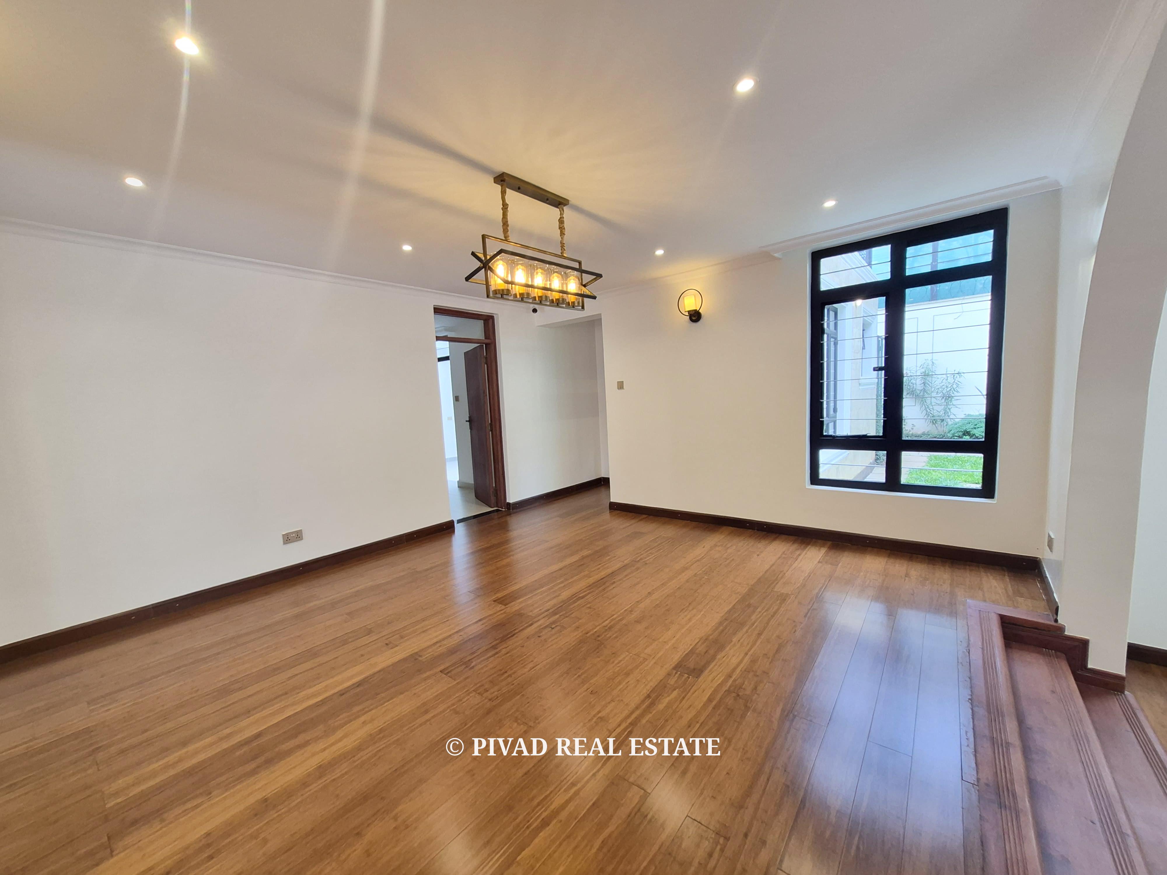 5 Bedroom House For Sale in Runda