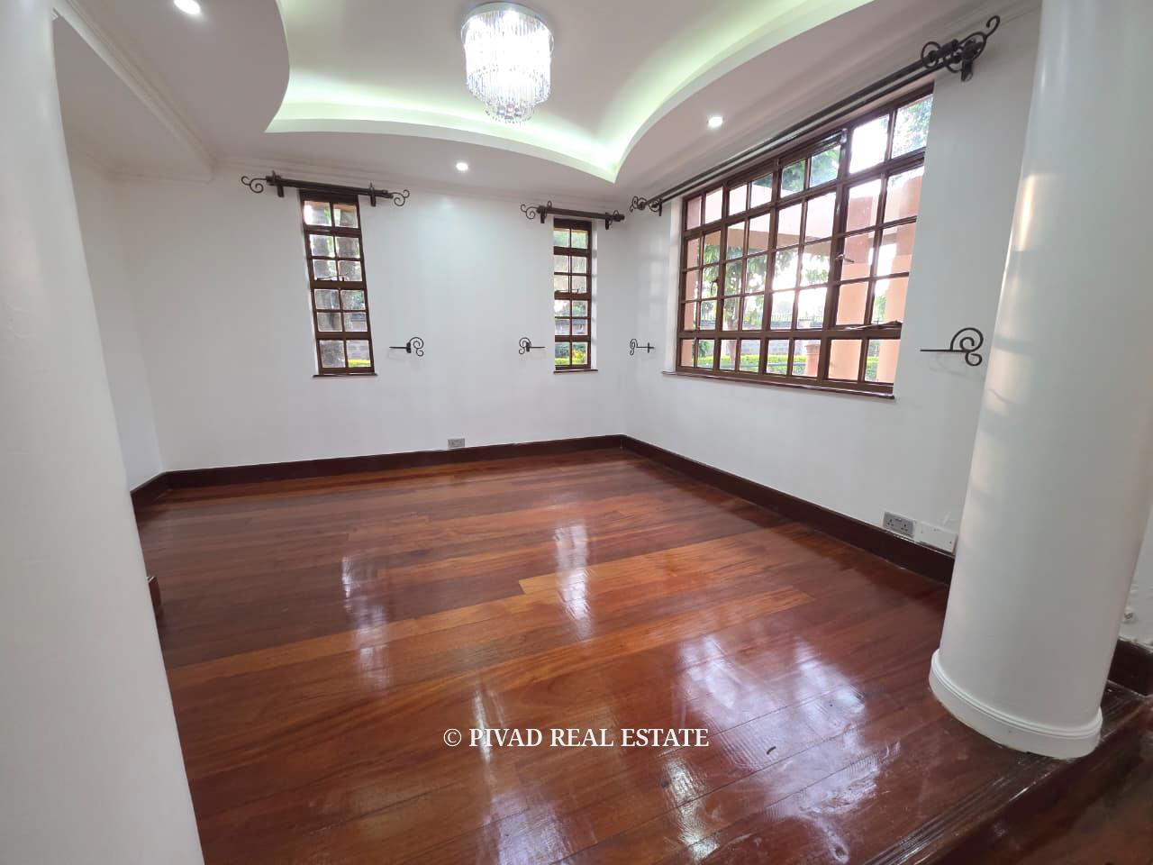 6 Bedroom House Available For Sale in Runda