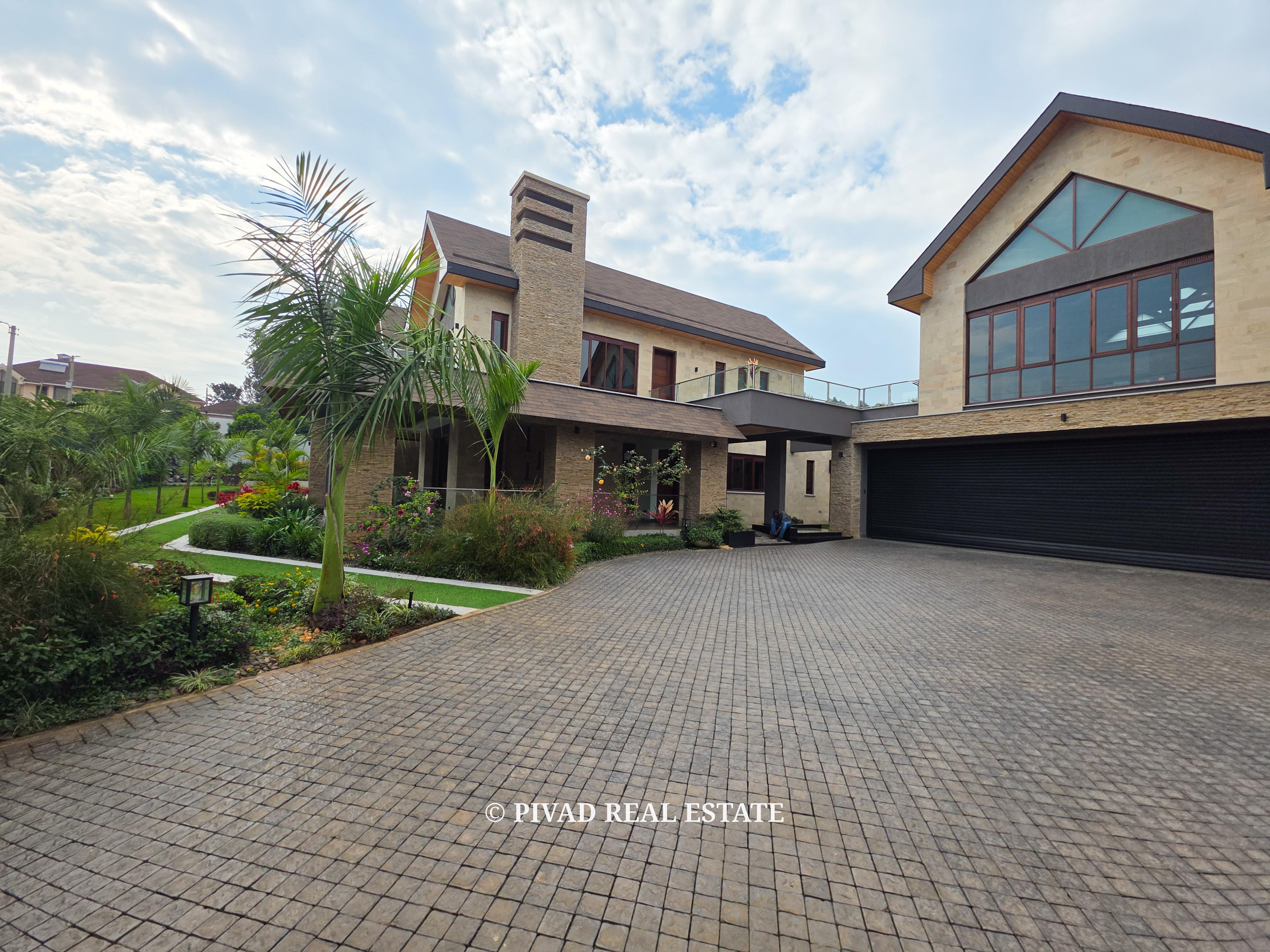 4 Bedroom House For Sale in Runda.