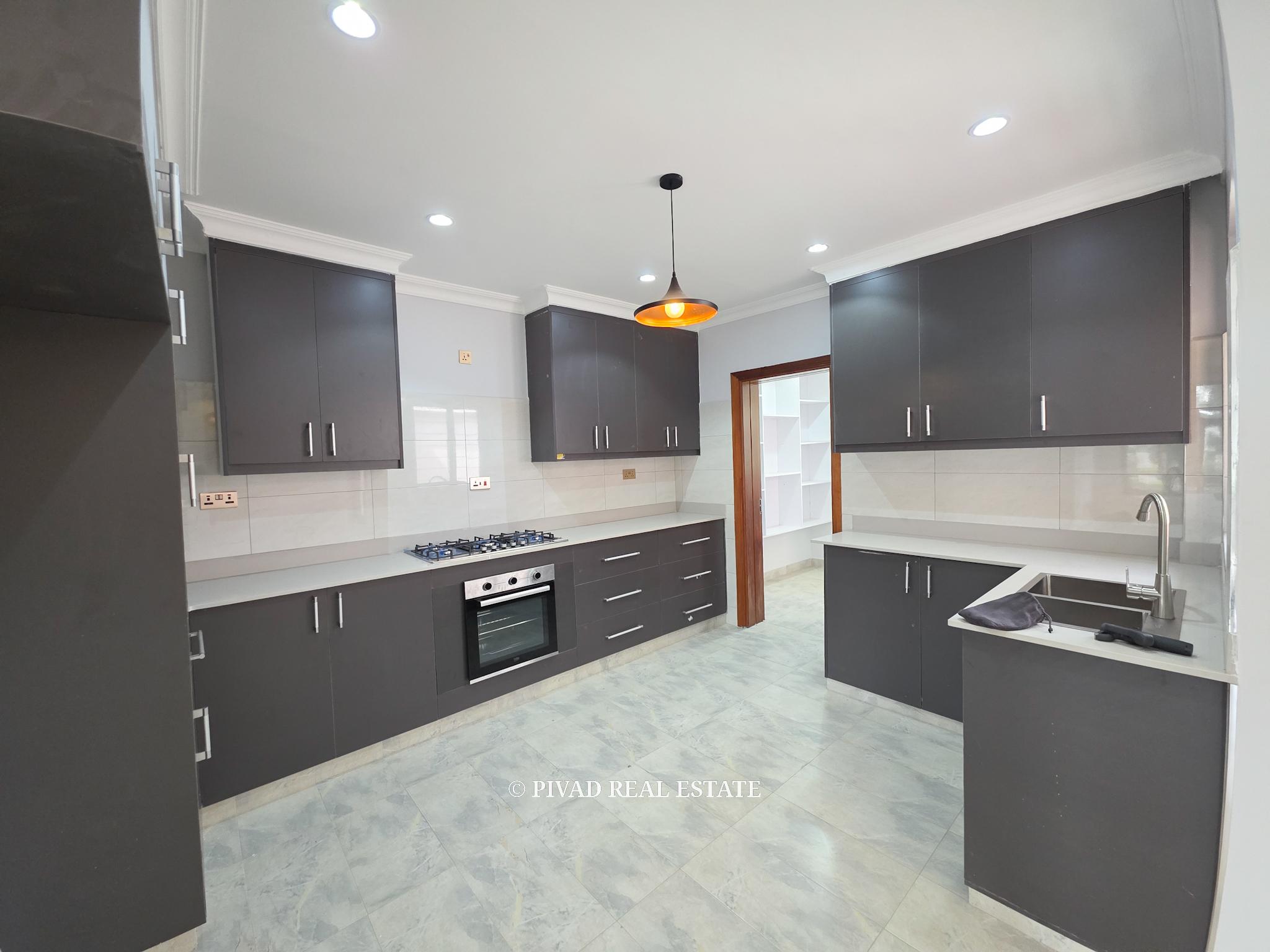 3 Bedroom apartment available for rent in Garden Estate