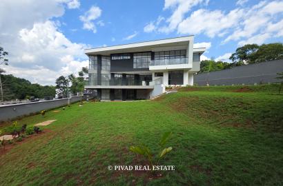 5 Bedroom House for Sale in Nyari