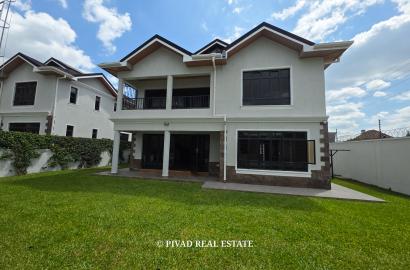 5 Bedroom House For Rent at Runda Paradise