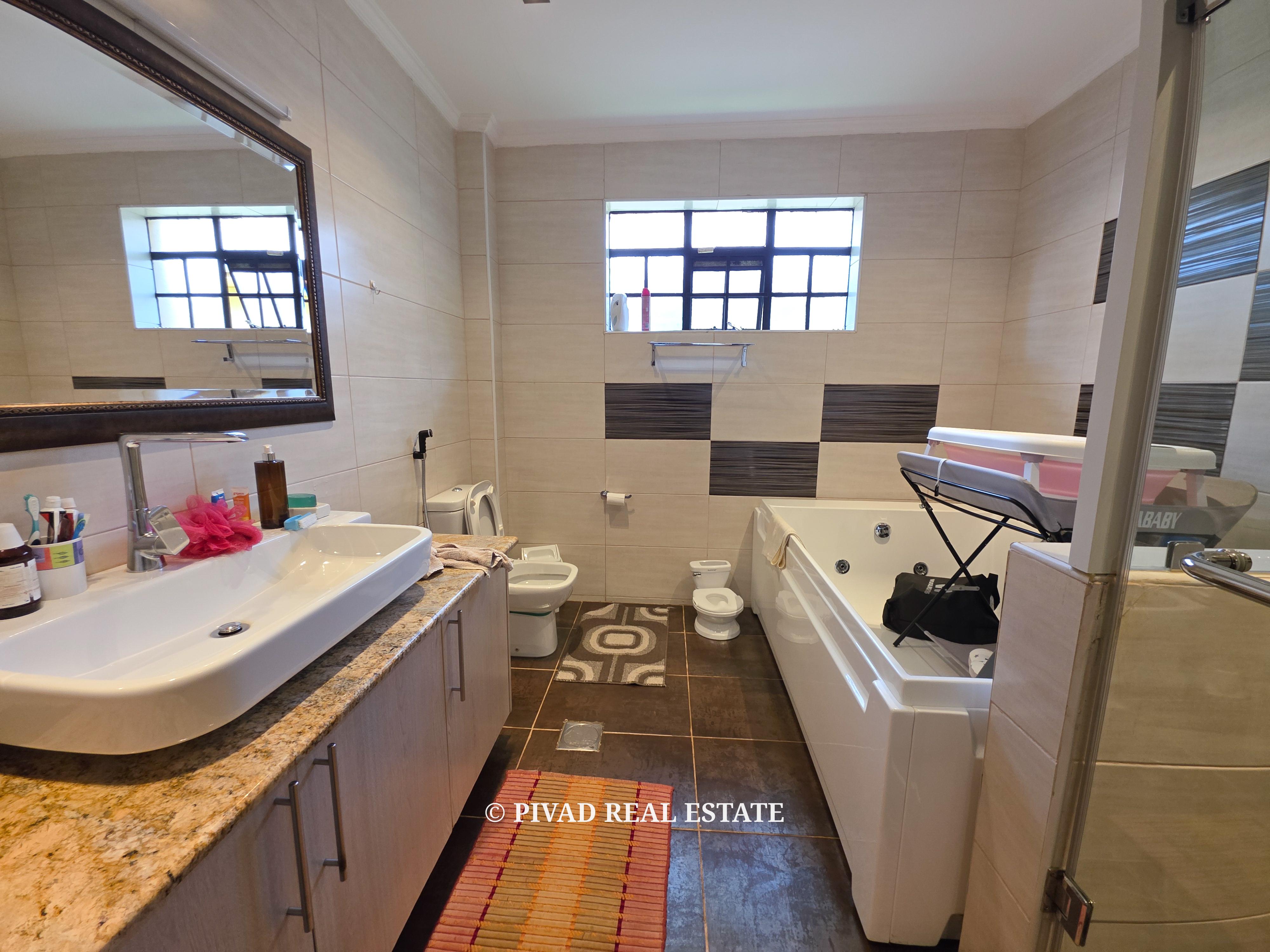 5 Bedroom House Available For Sale - New Kitisuru