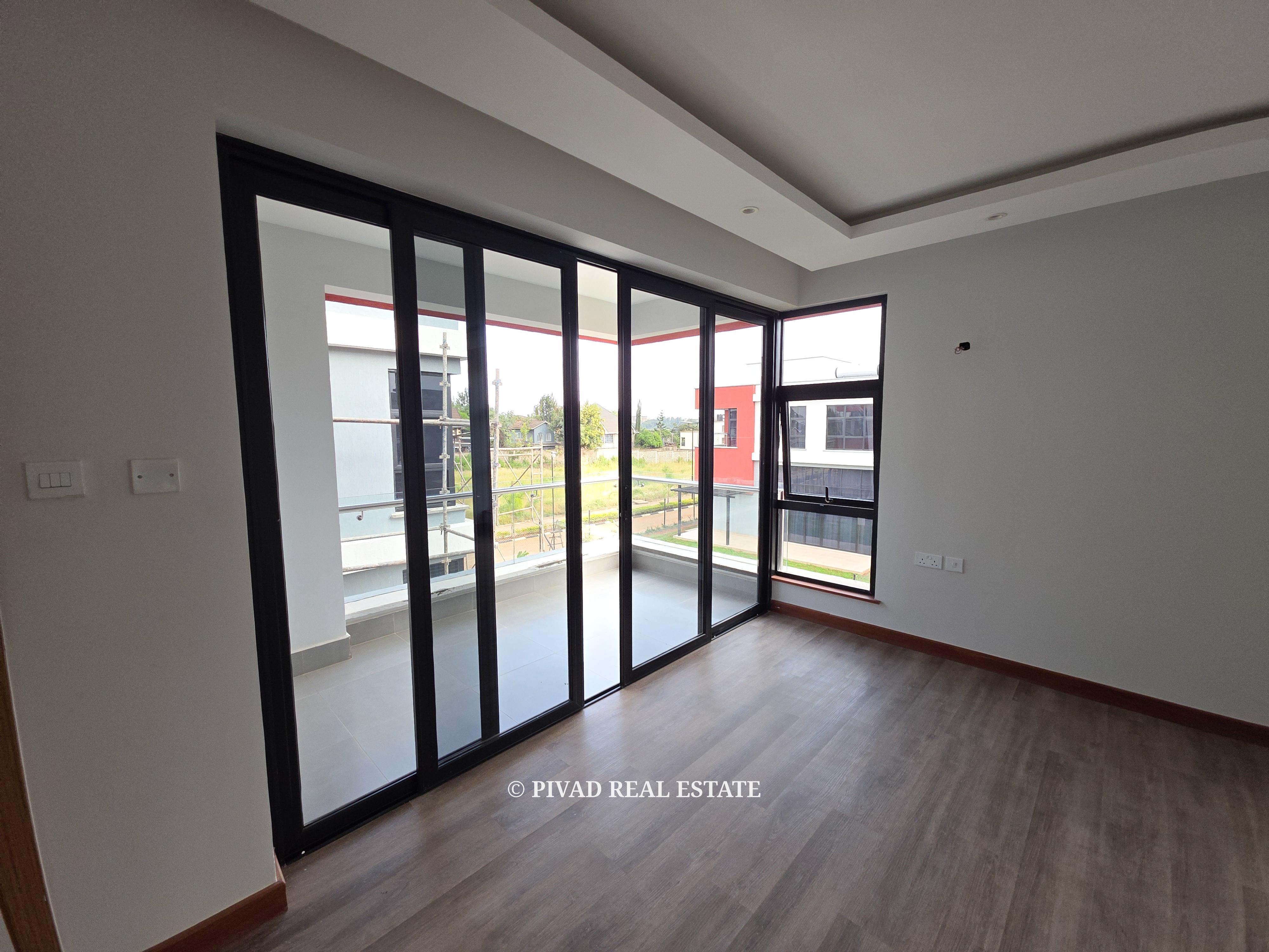 Modern 4 Bedroom Houses available for sale in Membley