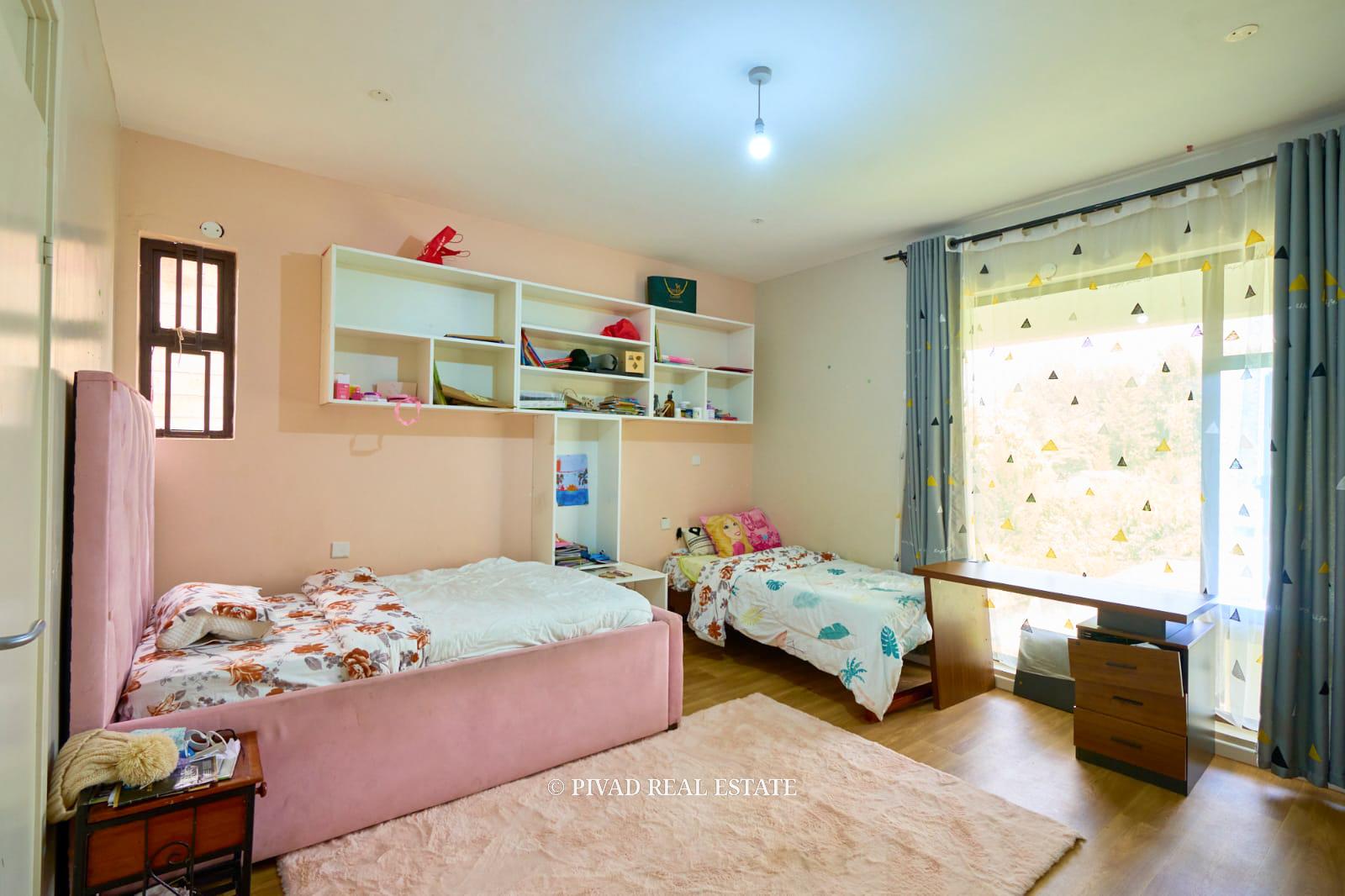 4 bedroom House available for sale off Kiambu Road
