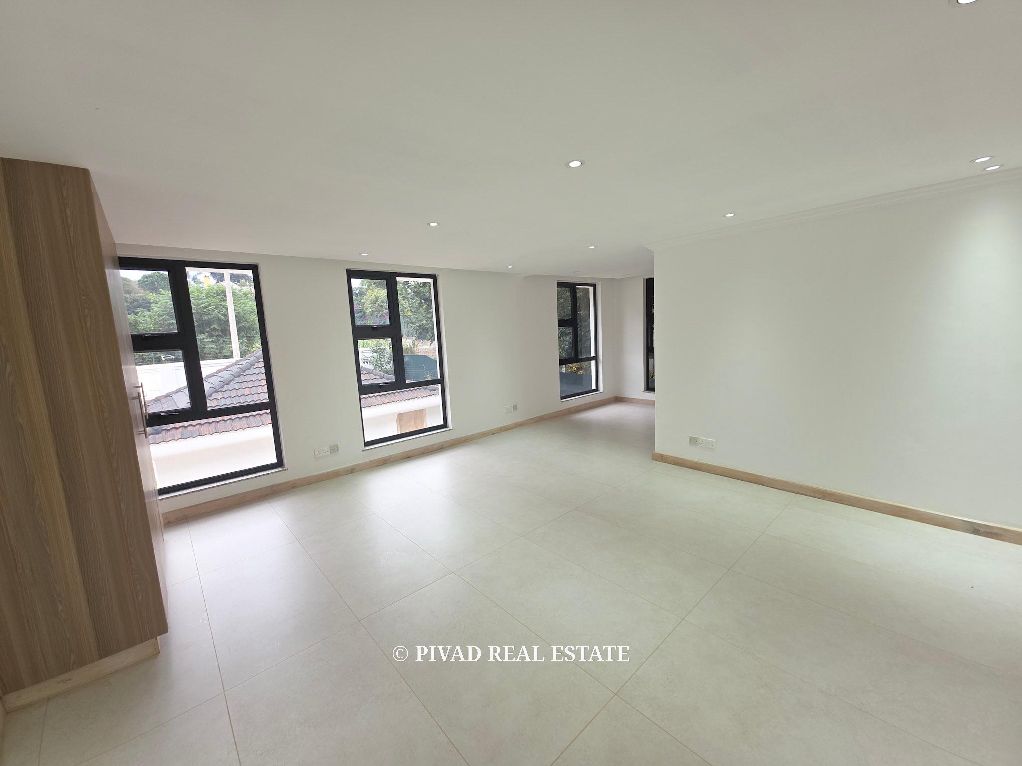 6 Bedroom House Available For Rent in Runda