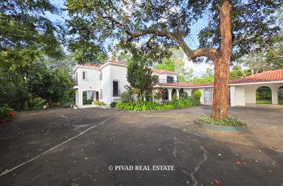 5 Bedroom House Available For Rent in Old Muthaiga