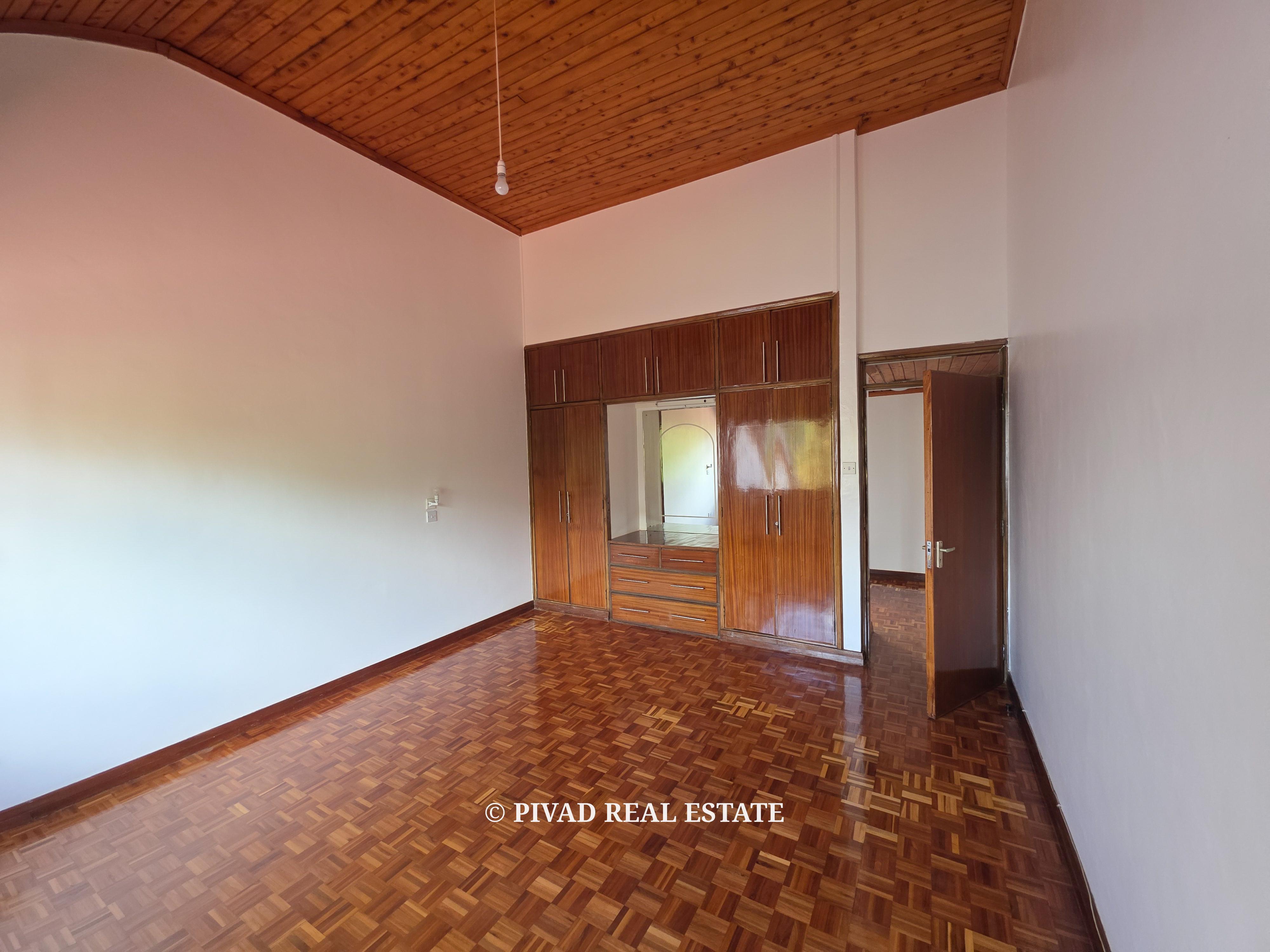 5 bedroom House Available For Sale - Gigiri Estate