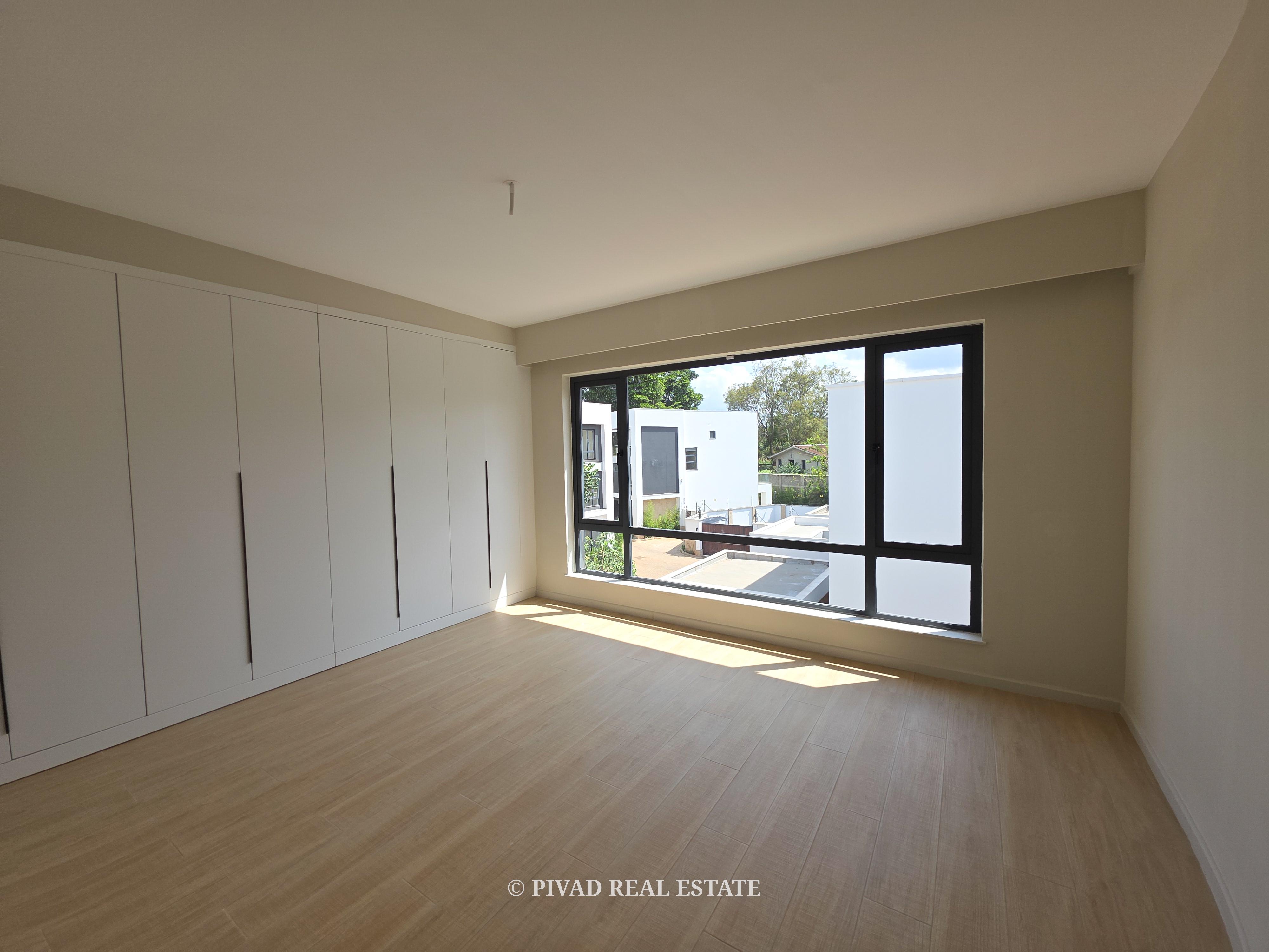 Modern and newly 5 Bedroom House for sale in Kyuna