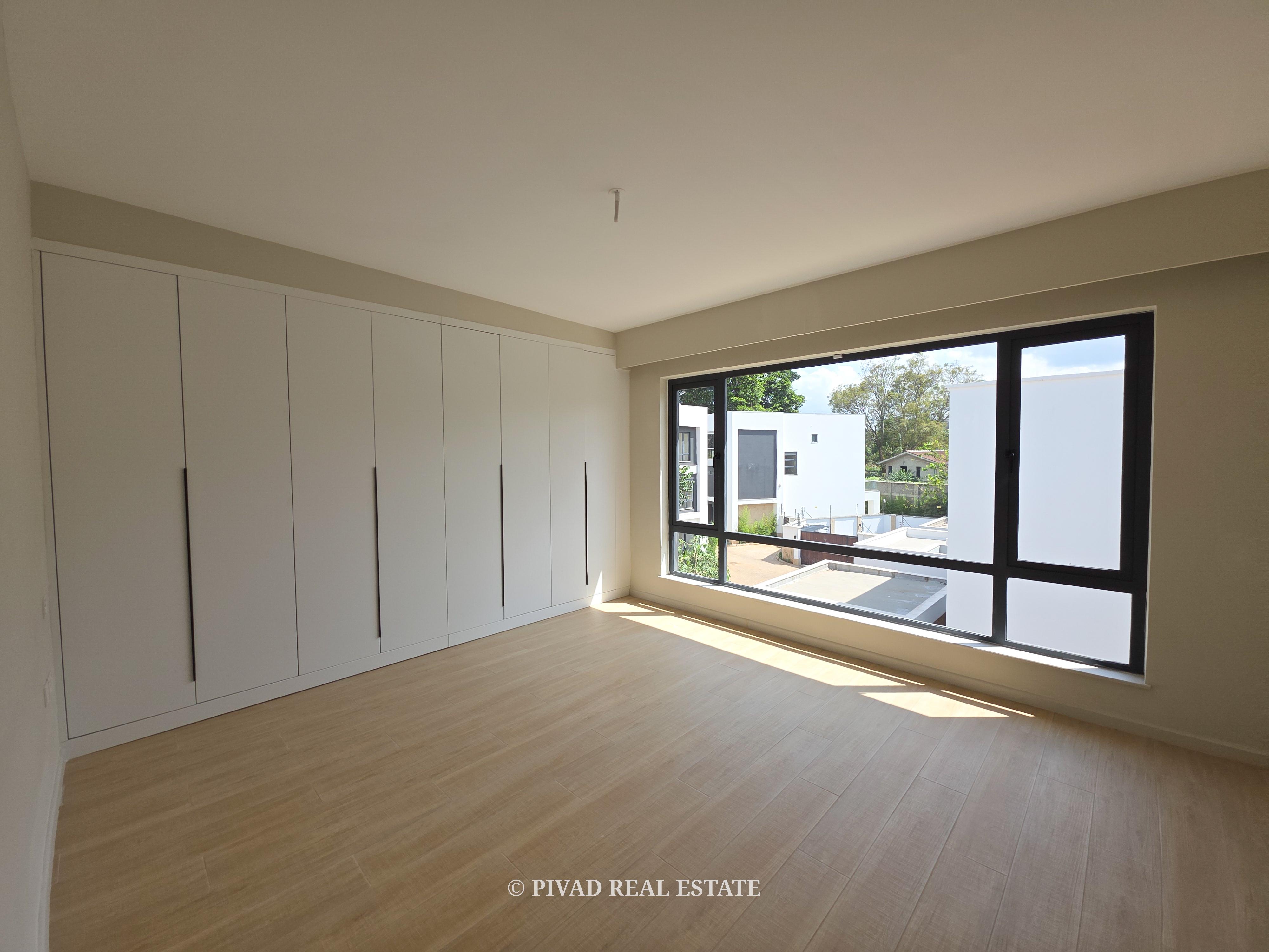 Modern and newly 5 Bedroom House for sale in Kyuna