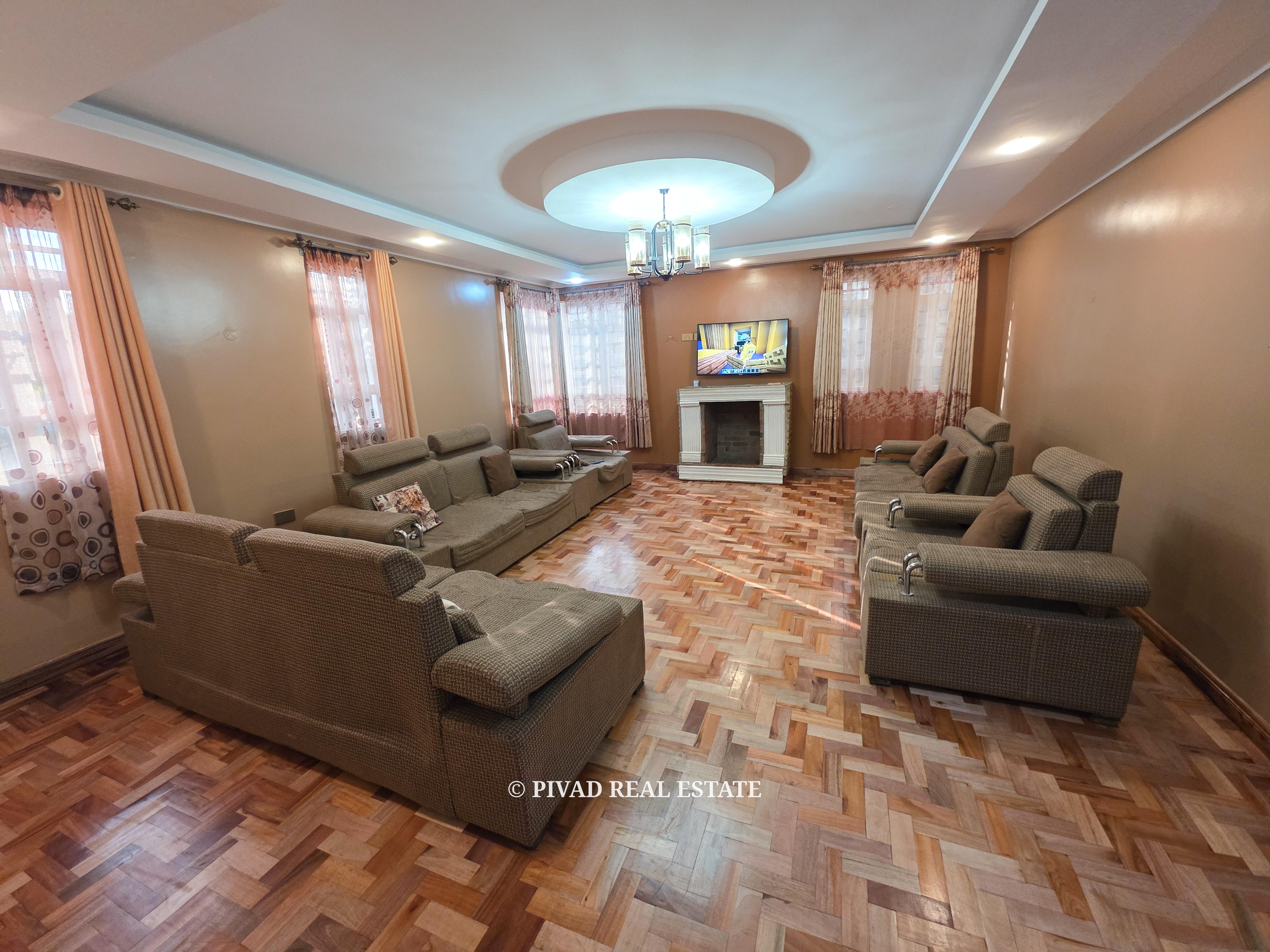 5 Bedroom House available for Sale in Sigona