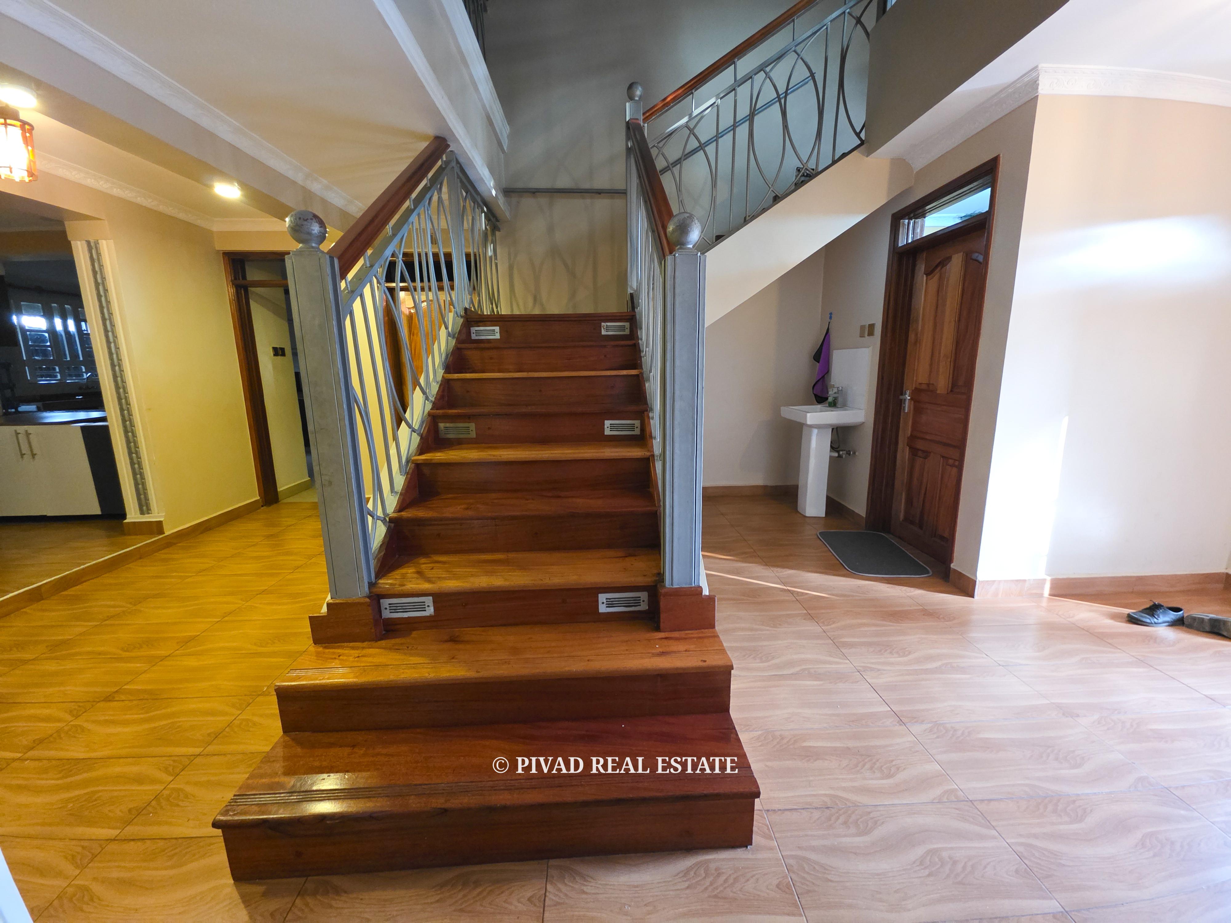 5 Bedroom House available for Sale in Sigona