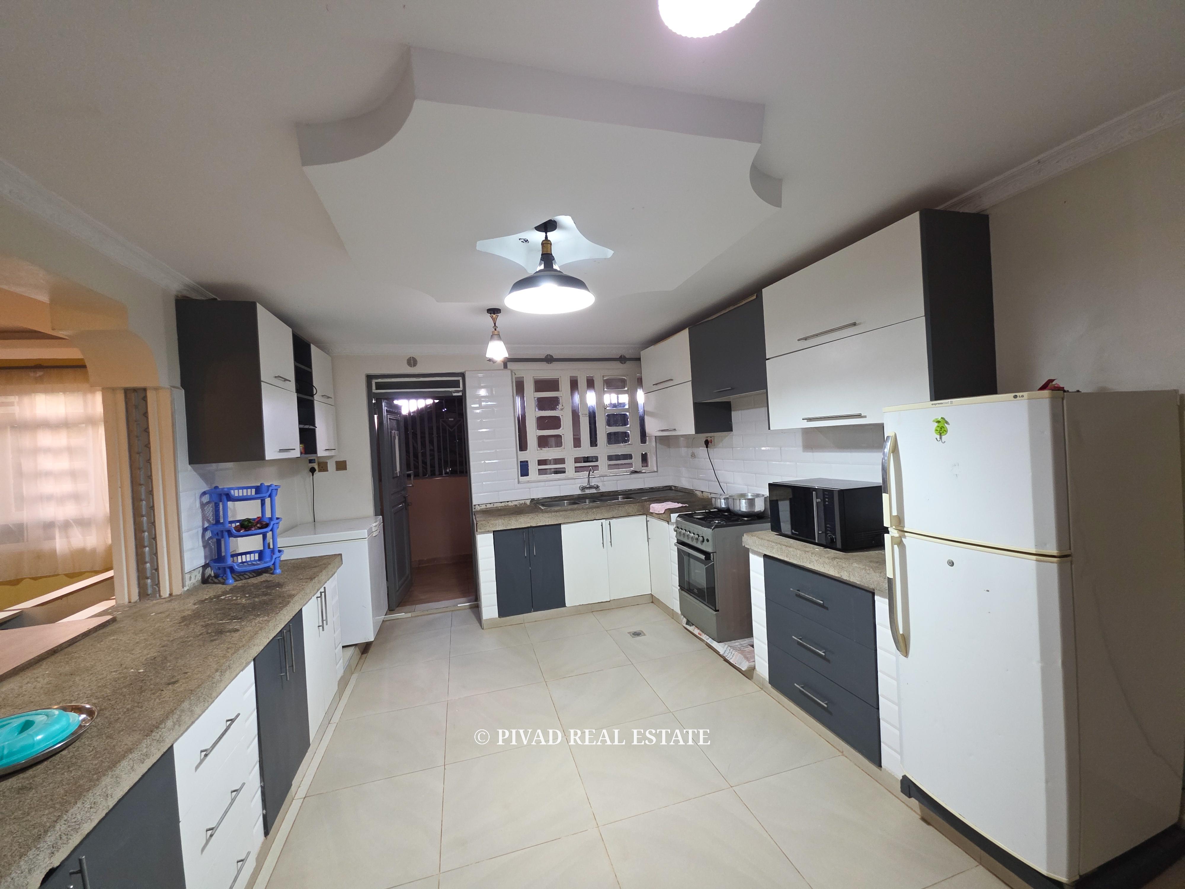 5 Bedroom House available for Sale in Sigona