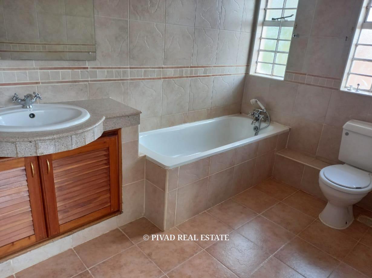 5 bedroom House for Sale in lower Kabete, Westlands.