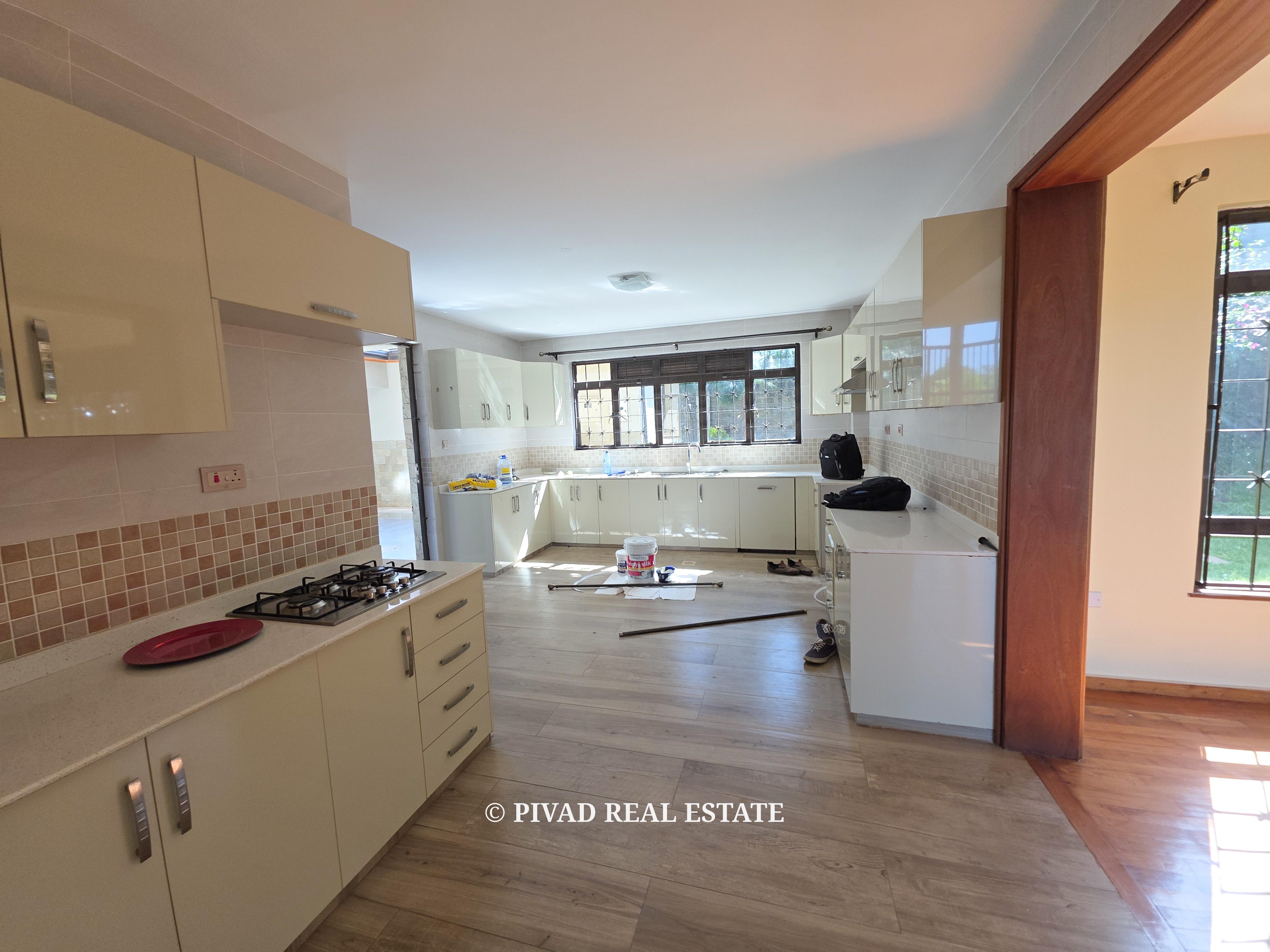 Modern 5 Bedroom House available for Rent In Runda