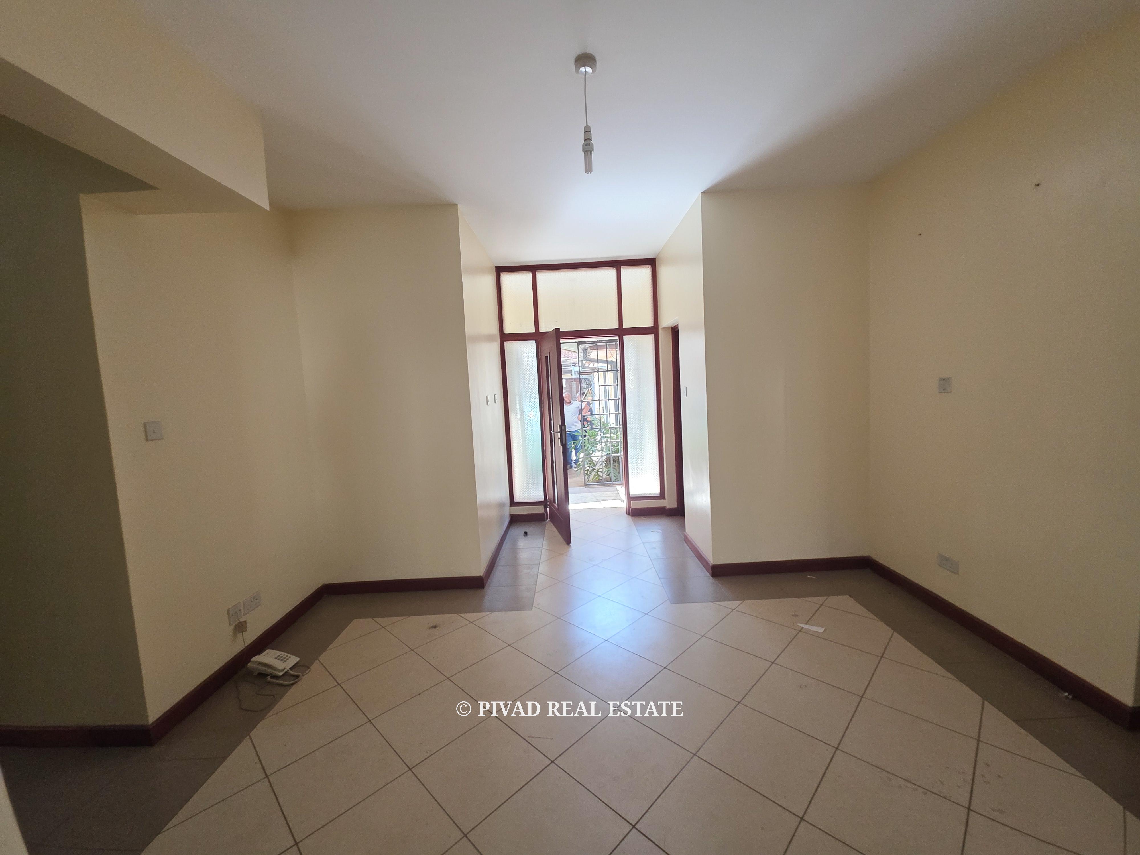 5 Bedroom townhouse available for Sale in Spring Valley