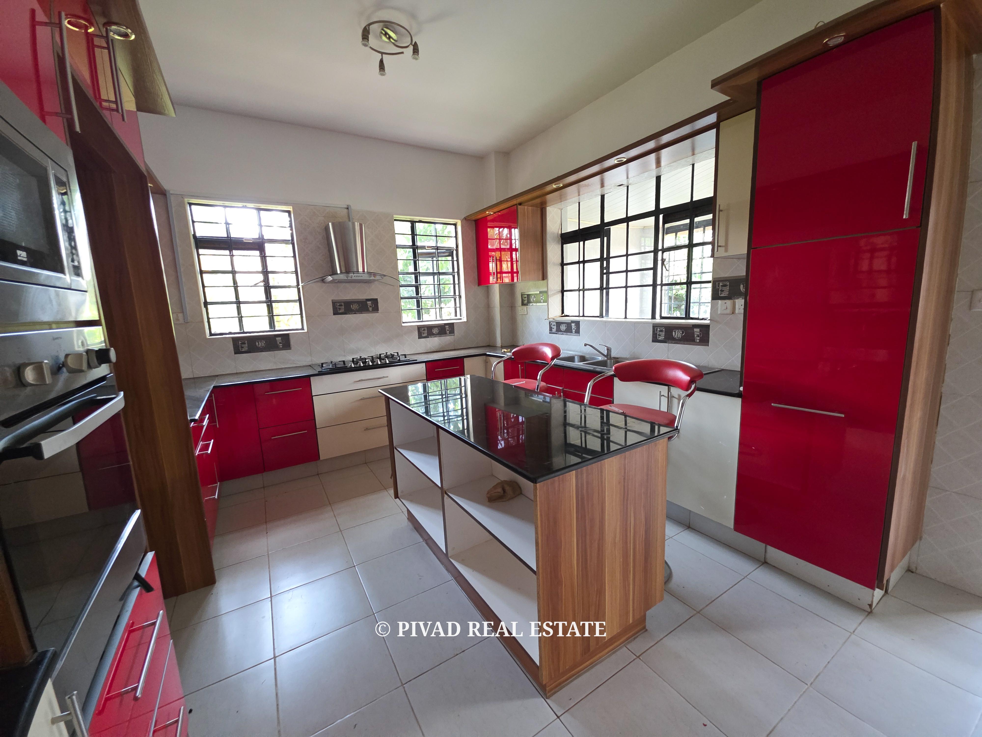 5 bedroom house available for Rent in Kitisuru
