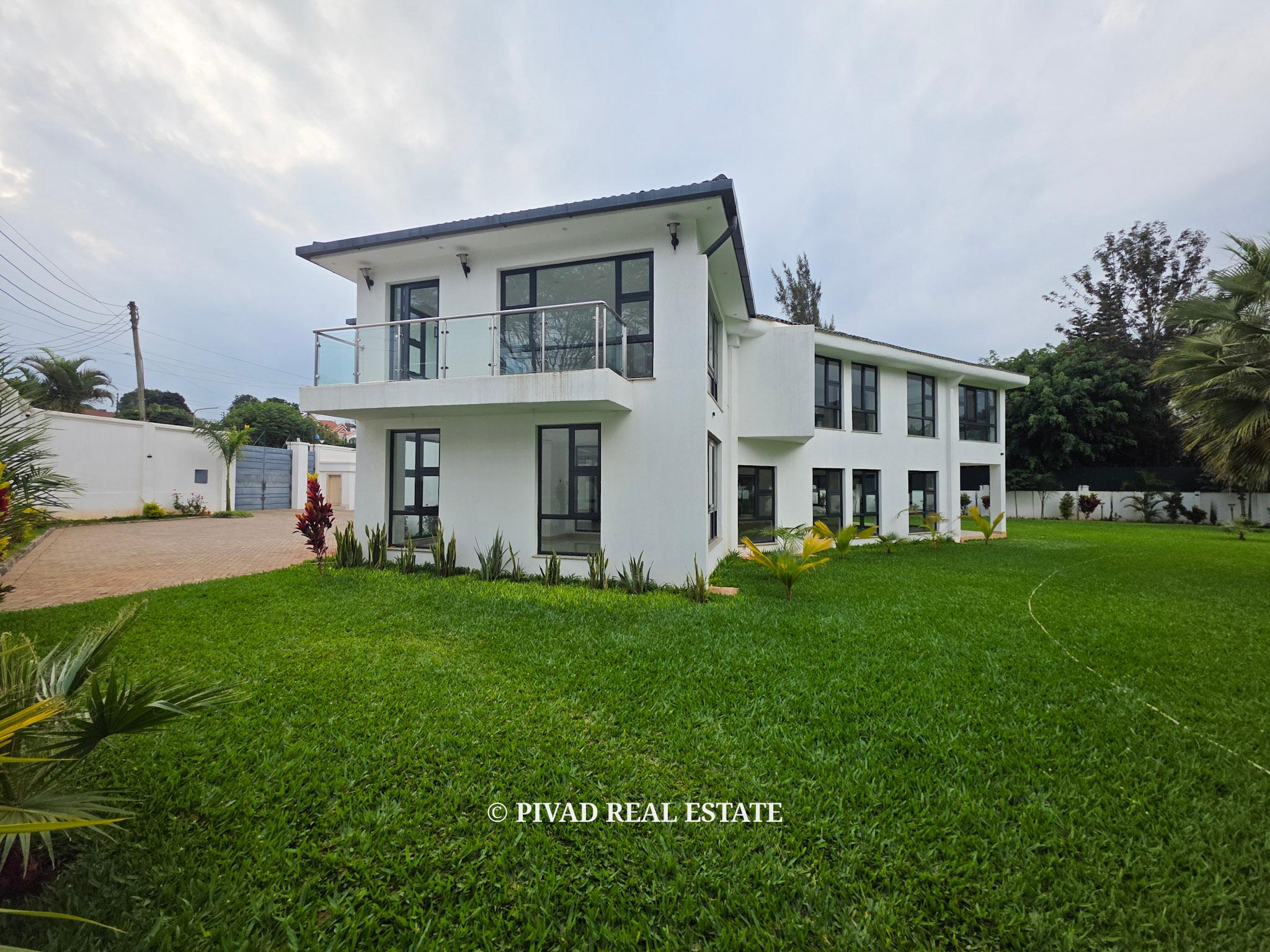 6 Bedroom House Available For Rent in Runda