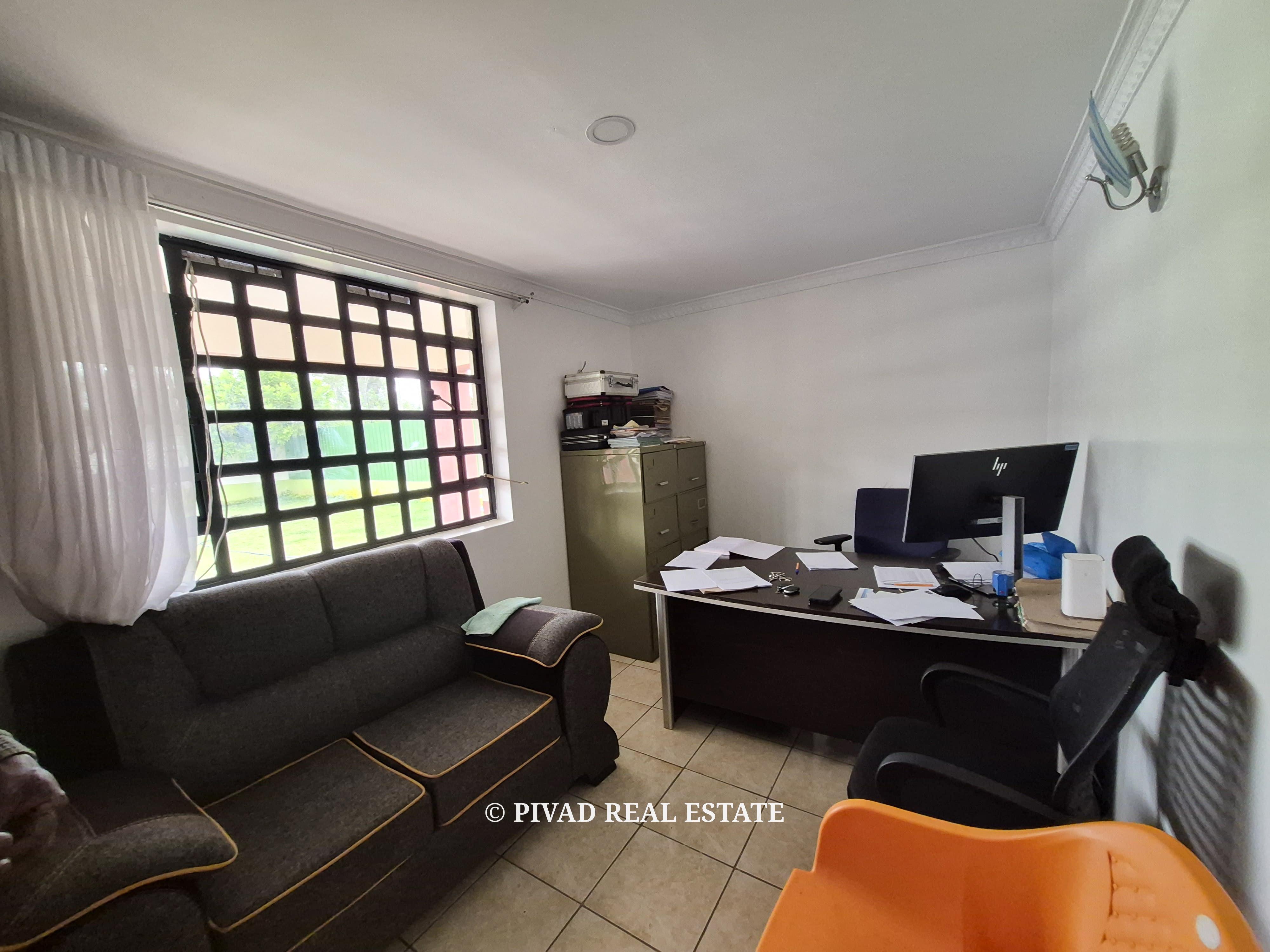 6 Bedroom House available for Sale in Garden Estate