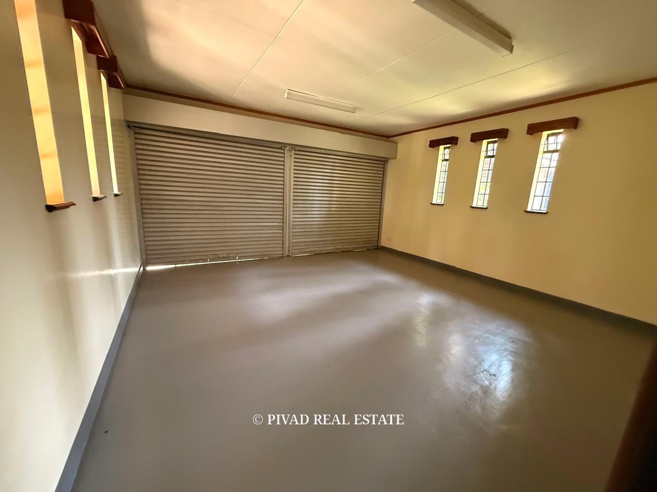 6 bedroom House Available for Sale in Nyari Estate