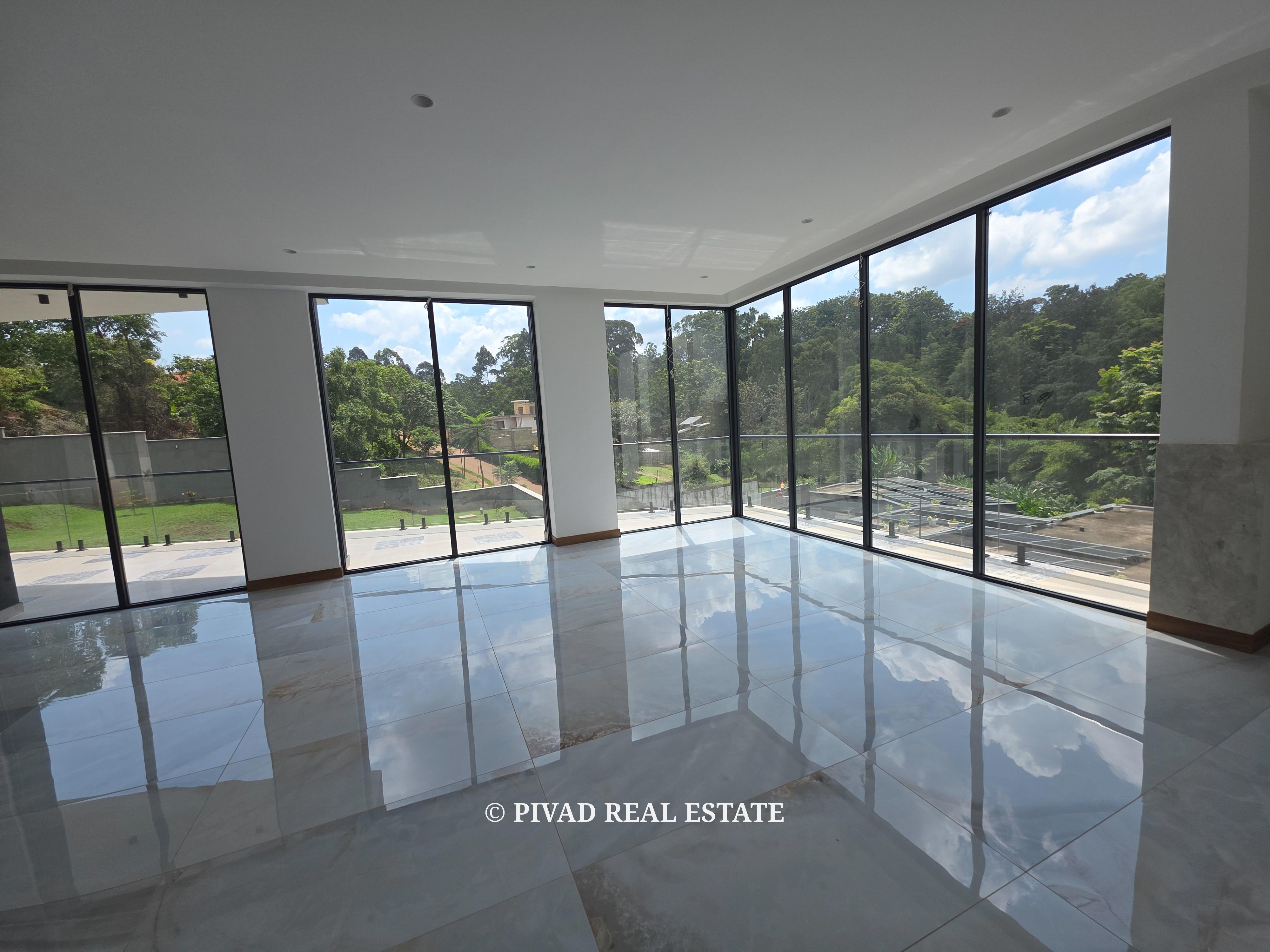 5 Bedroom House for Sale in Nyari