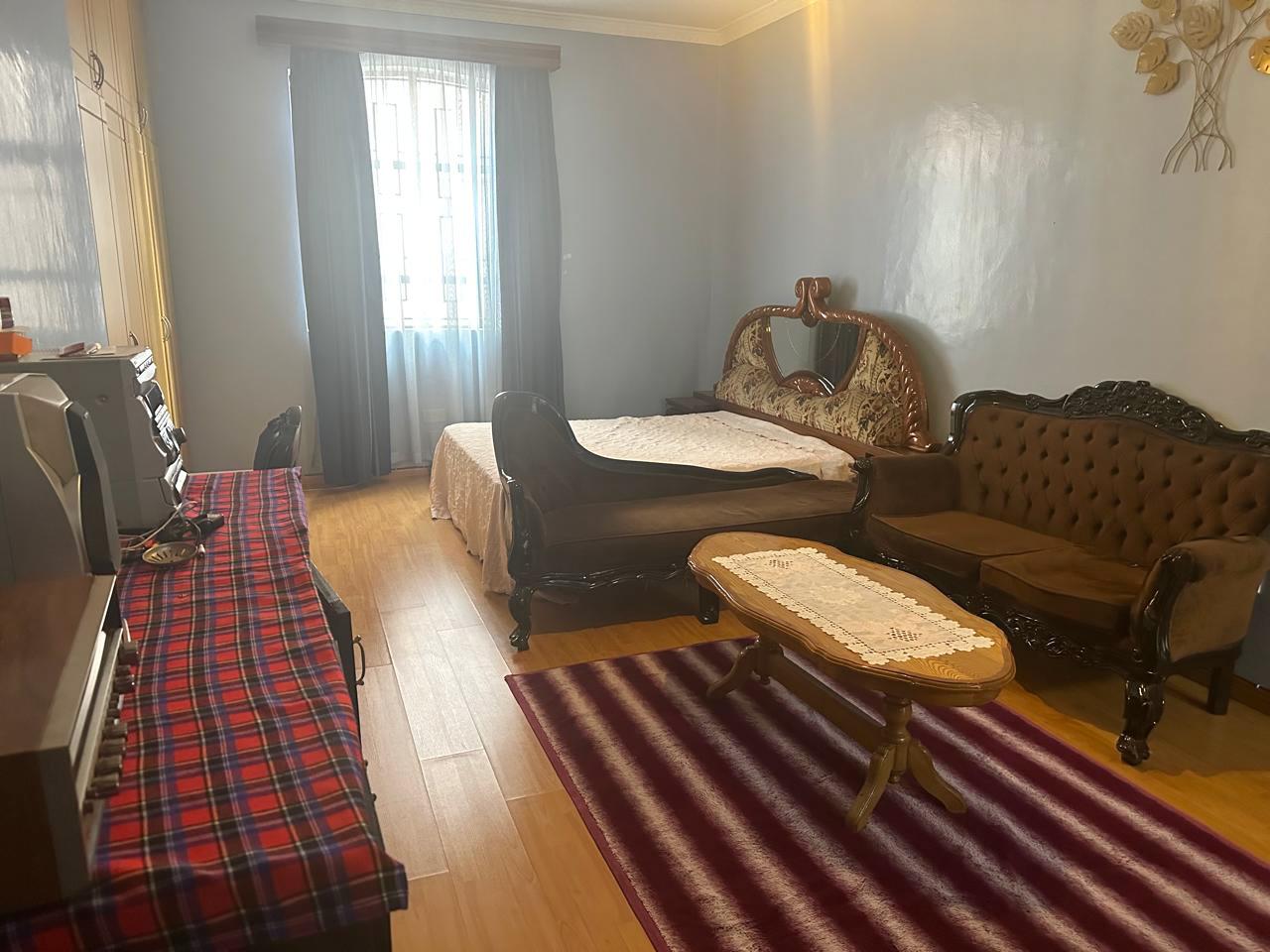 7 bedroom House available For Sale in Nyari Estate