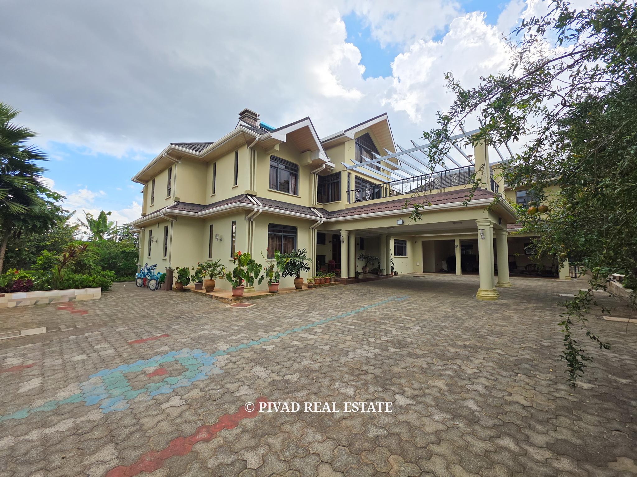 5 Bedroom House Available For Sale in Muthaiga North
