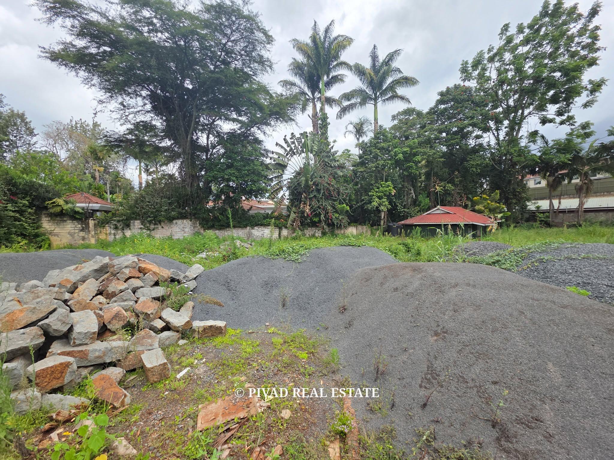 0.5 Acre Plot For Sale in Gigiri