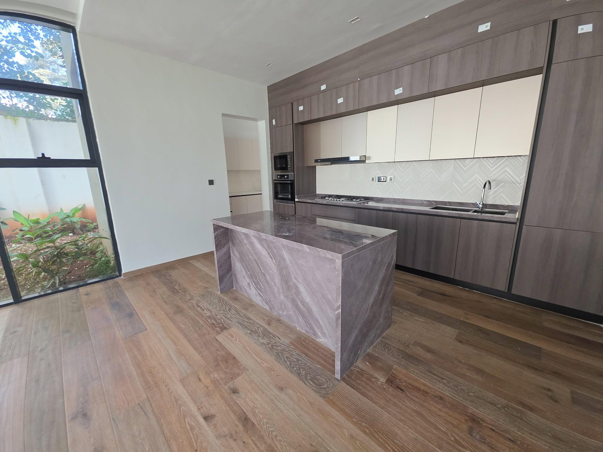 Newly built and modern 5 bedroom House available for Rent in Runda