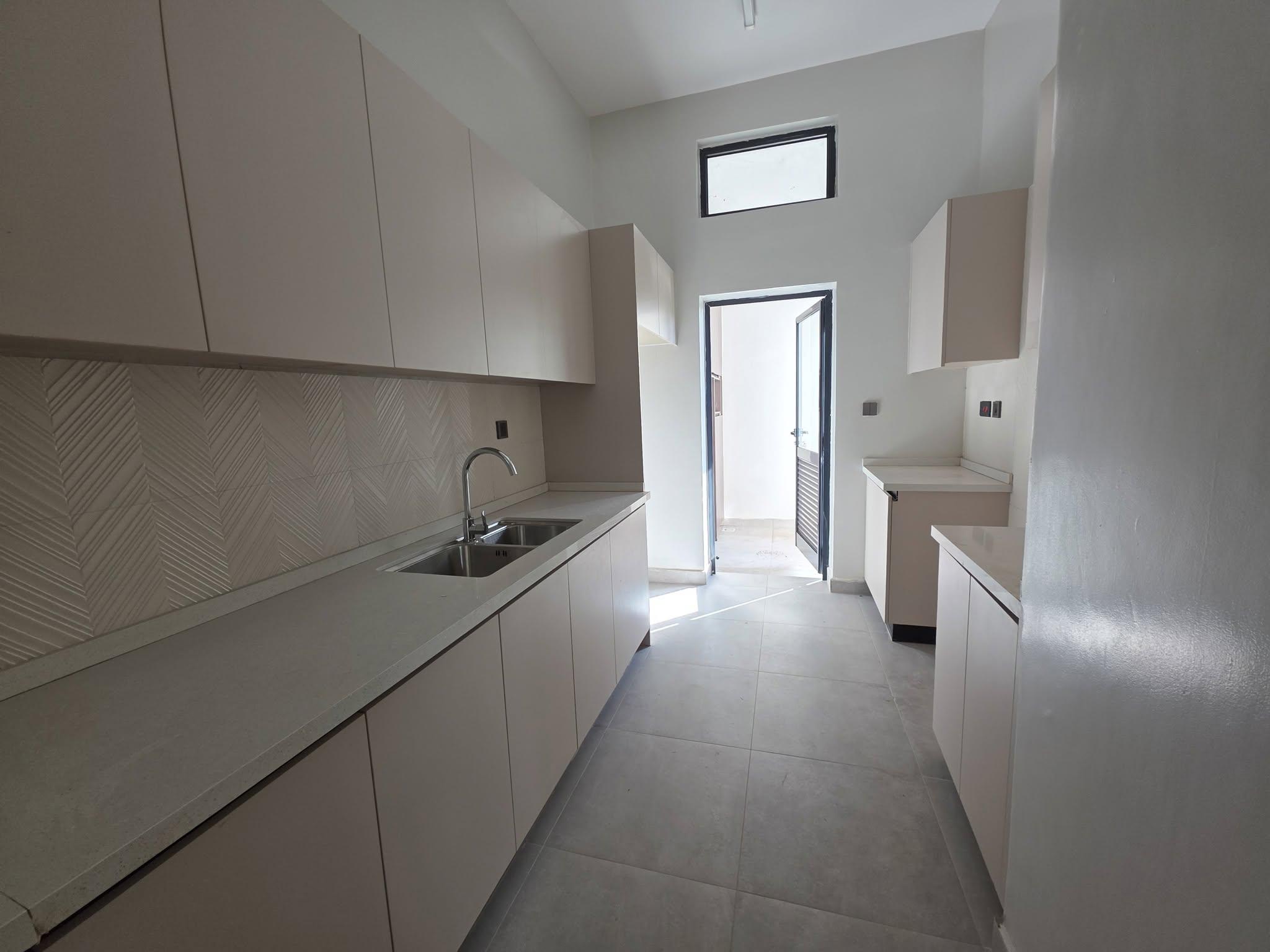 Newly built and modern 5 bedroom House available for Rent in Runda