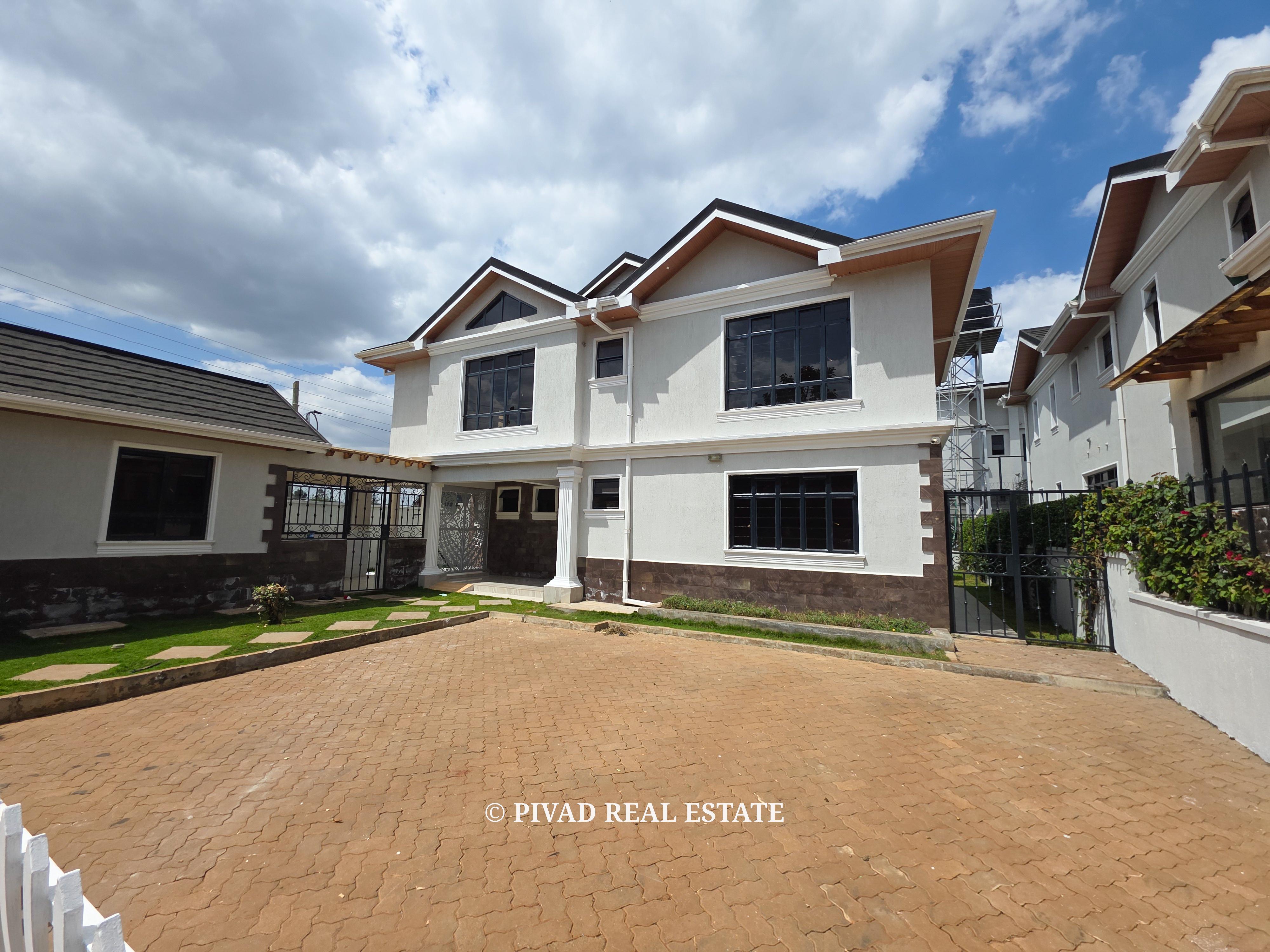 5 Bedroom House For Rent at Runda Paradise