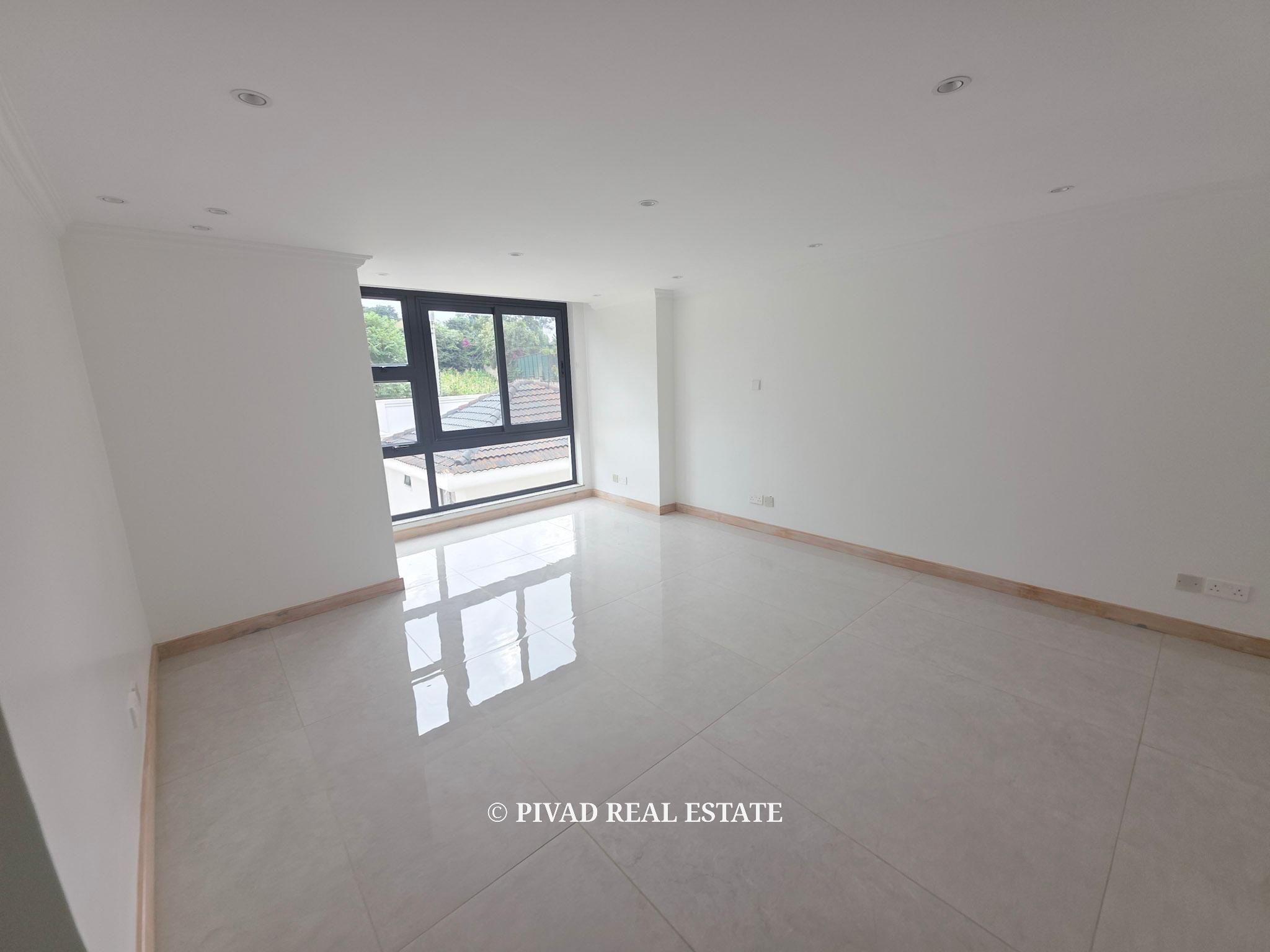 6 Bedroom House Available For Rent in Runda