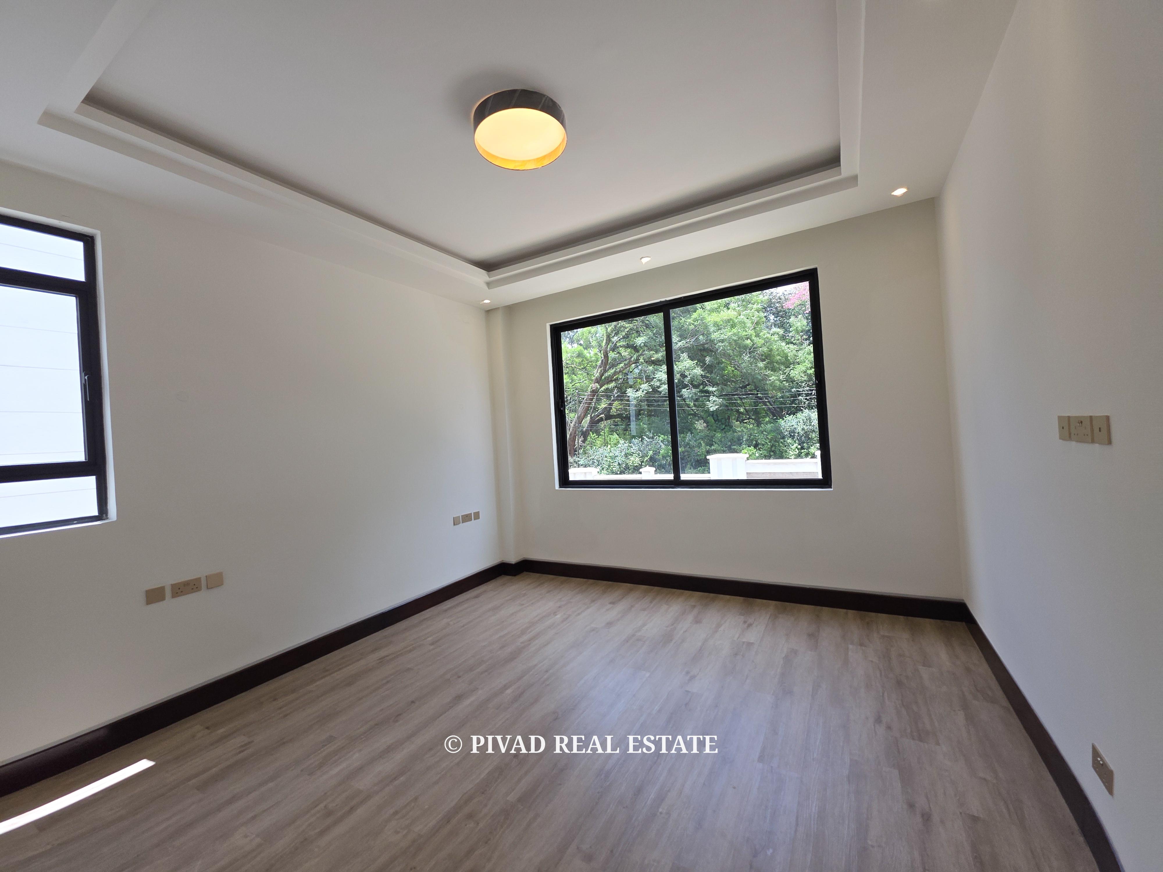 5 Bedroom House with a Dsq For 2 Available For Rent - Old Kitisuru
