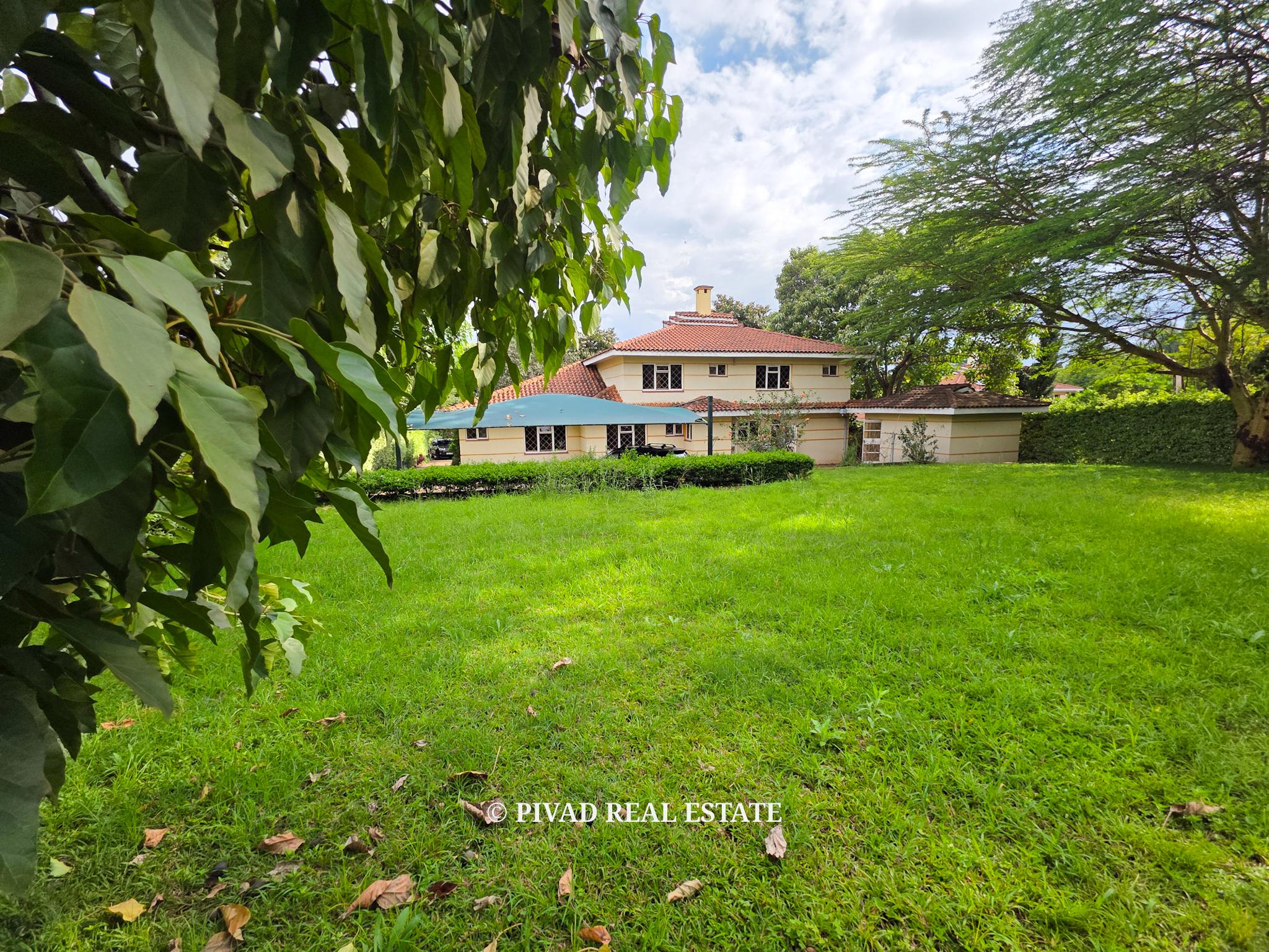 5 Bedroom House Available For Sale in Runda, Eliud Mathu Street