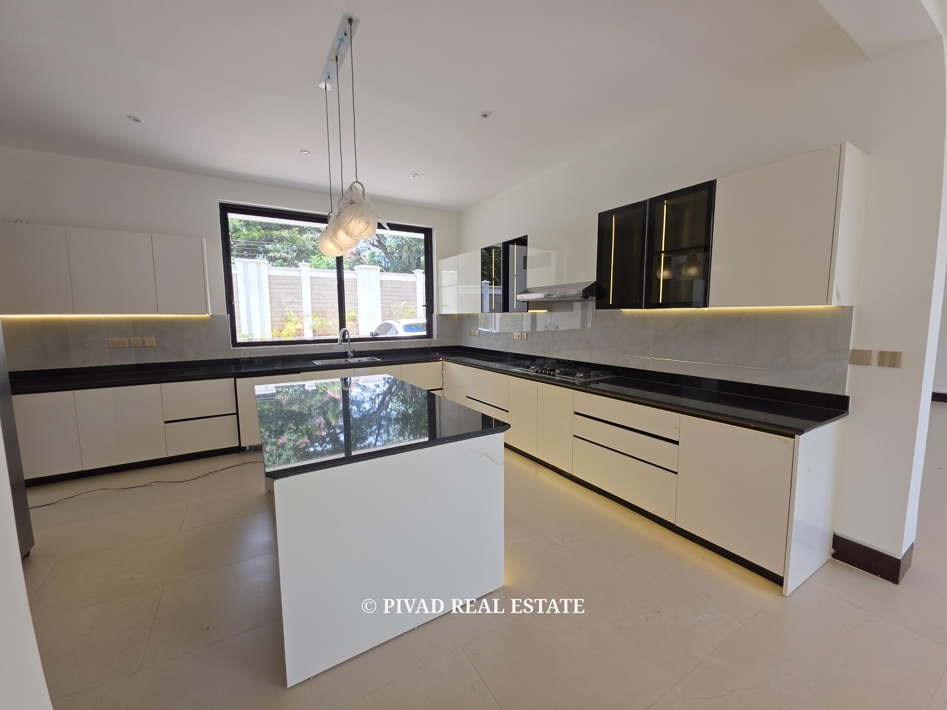 5 Bedroom House Available For Rent - Old Kitisuru