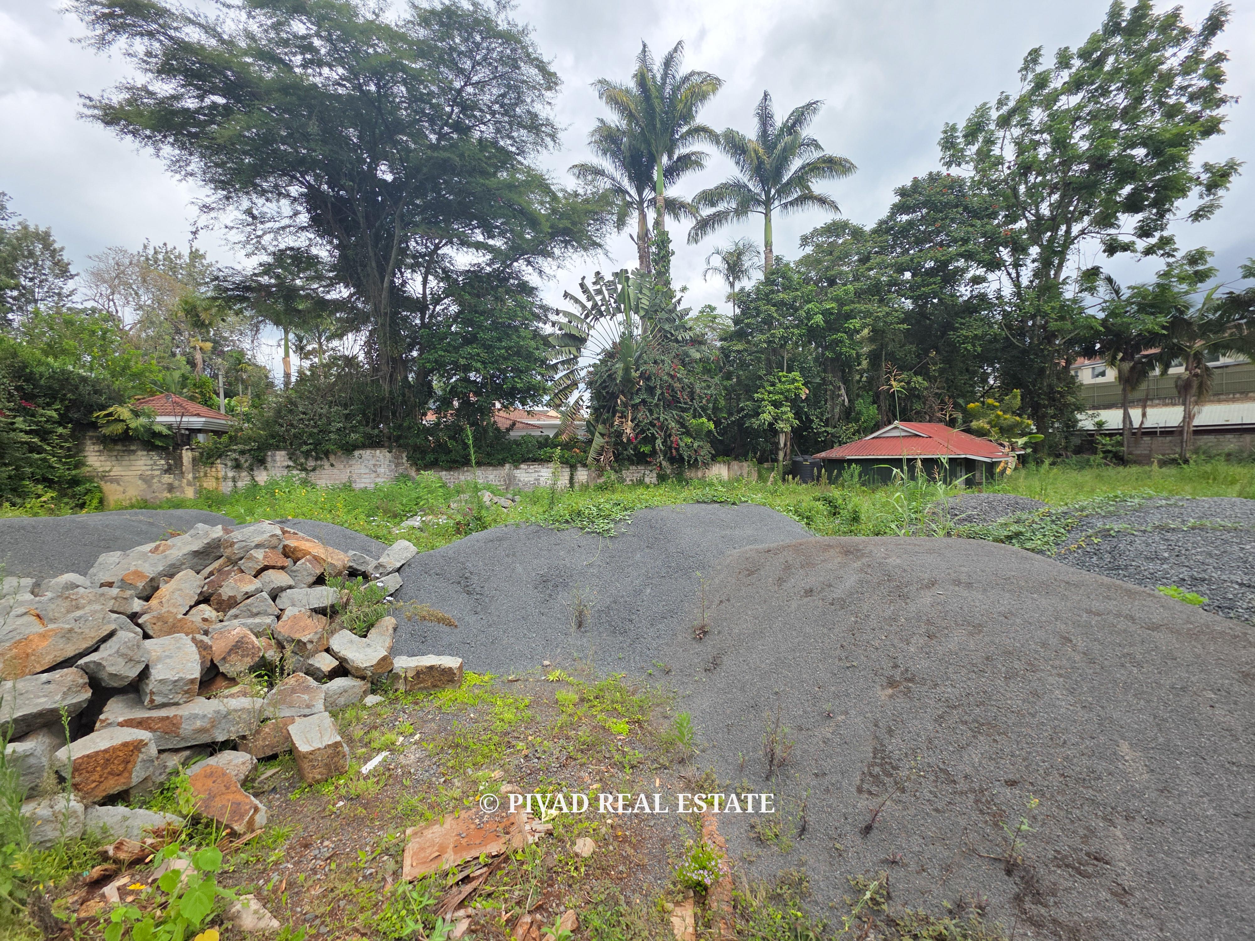 0.5 Acre Plot For Sale in Gigiri