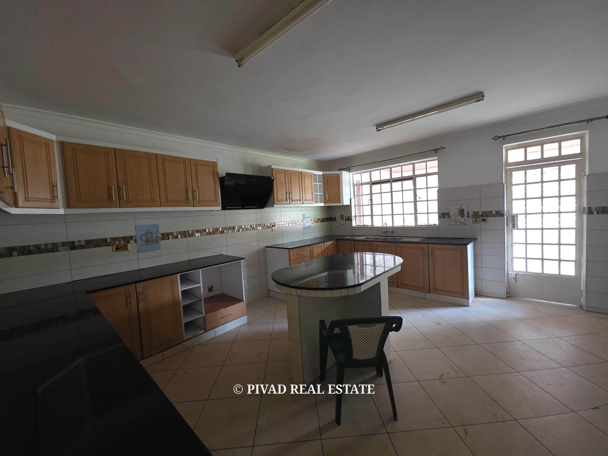 5 Bedroom House Available For Rent in Runda