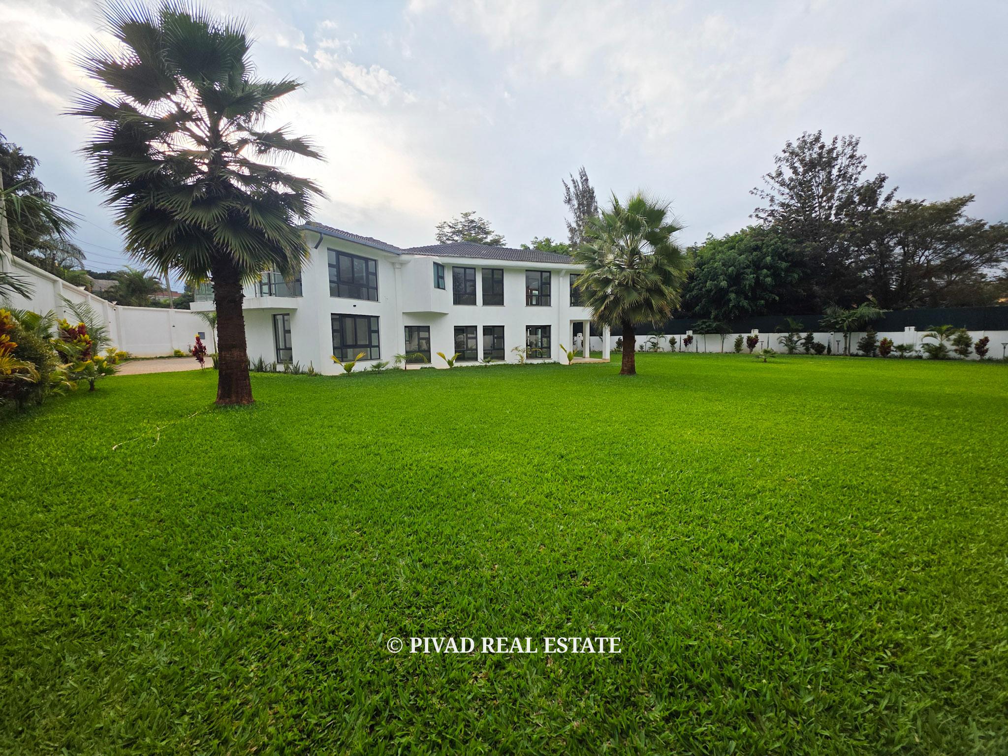 6 Bedroom House Available For Rent in Runda