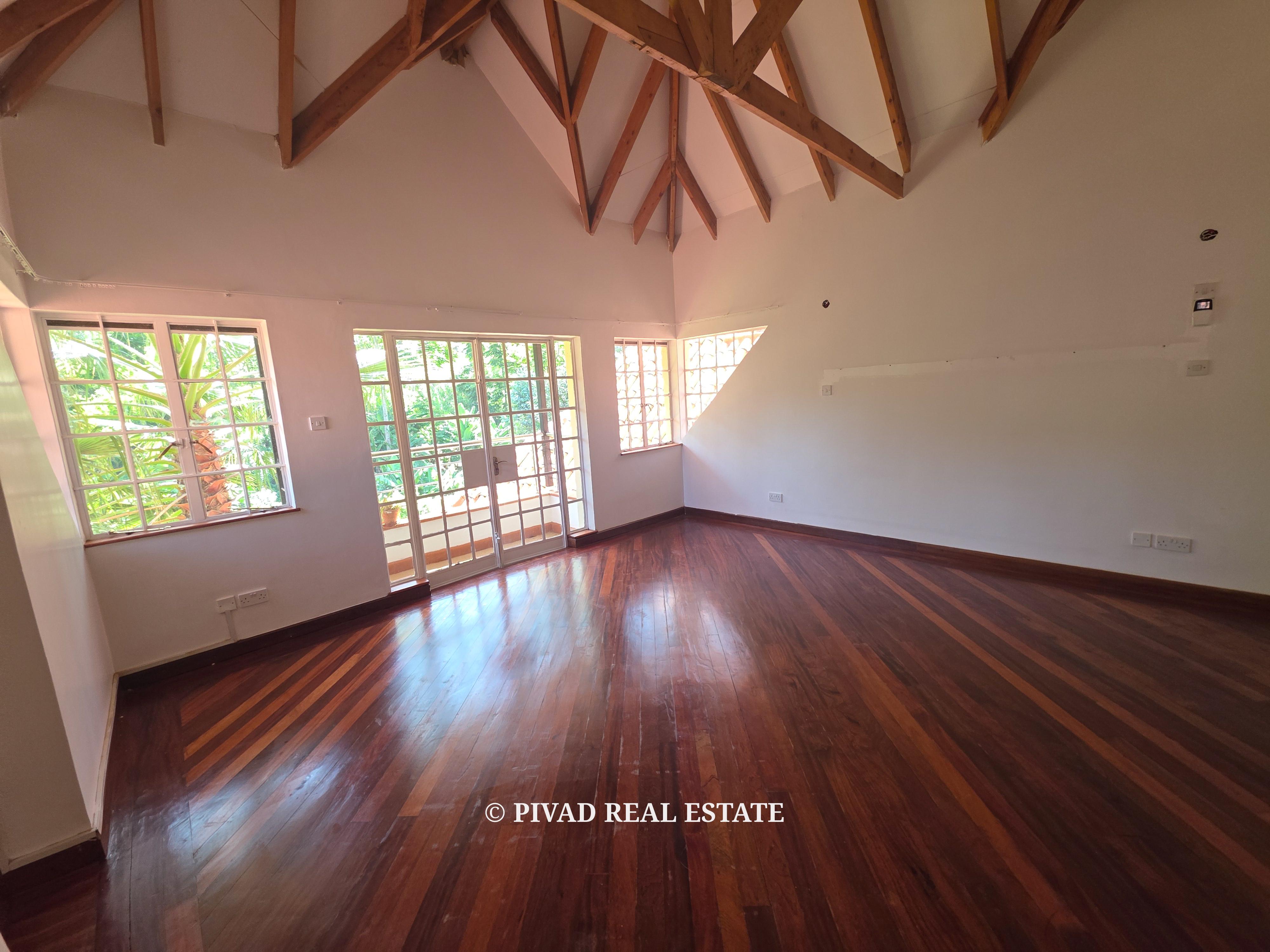 5 Bedroom House Available For Rent in Rosslyn Estate
