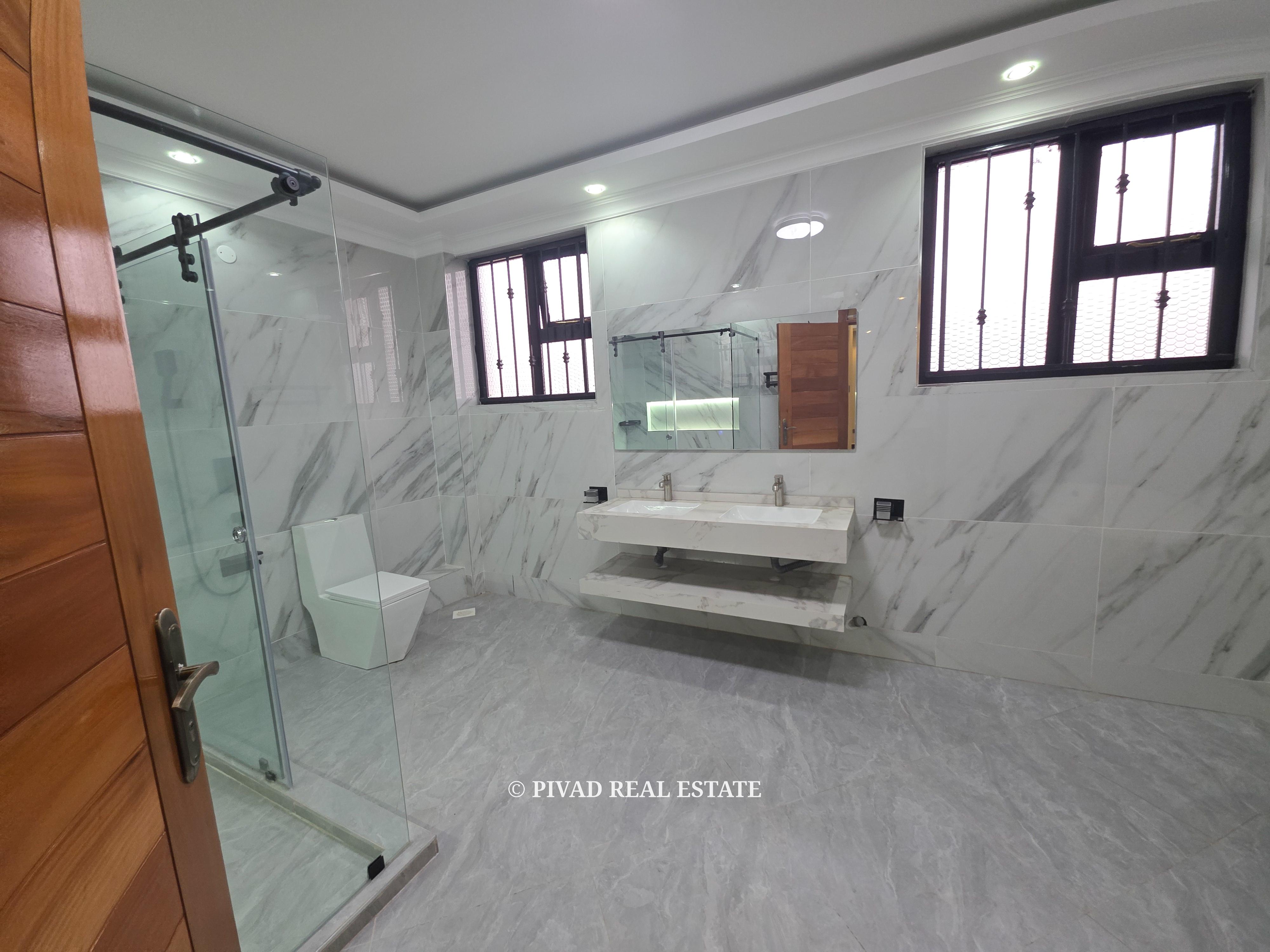 Modern 5 Bedroom Home Available For Sale in New Runda
