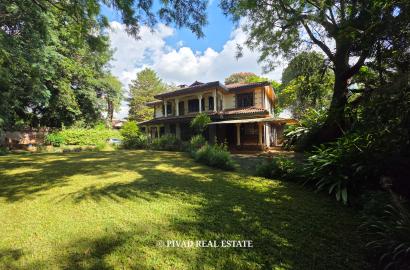 6 bedroom House Available for Sale in Nyari Estate