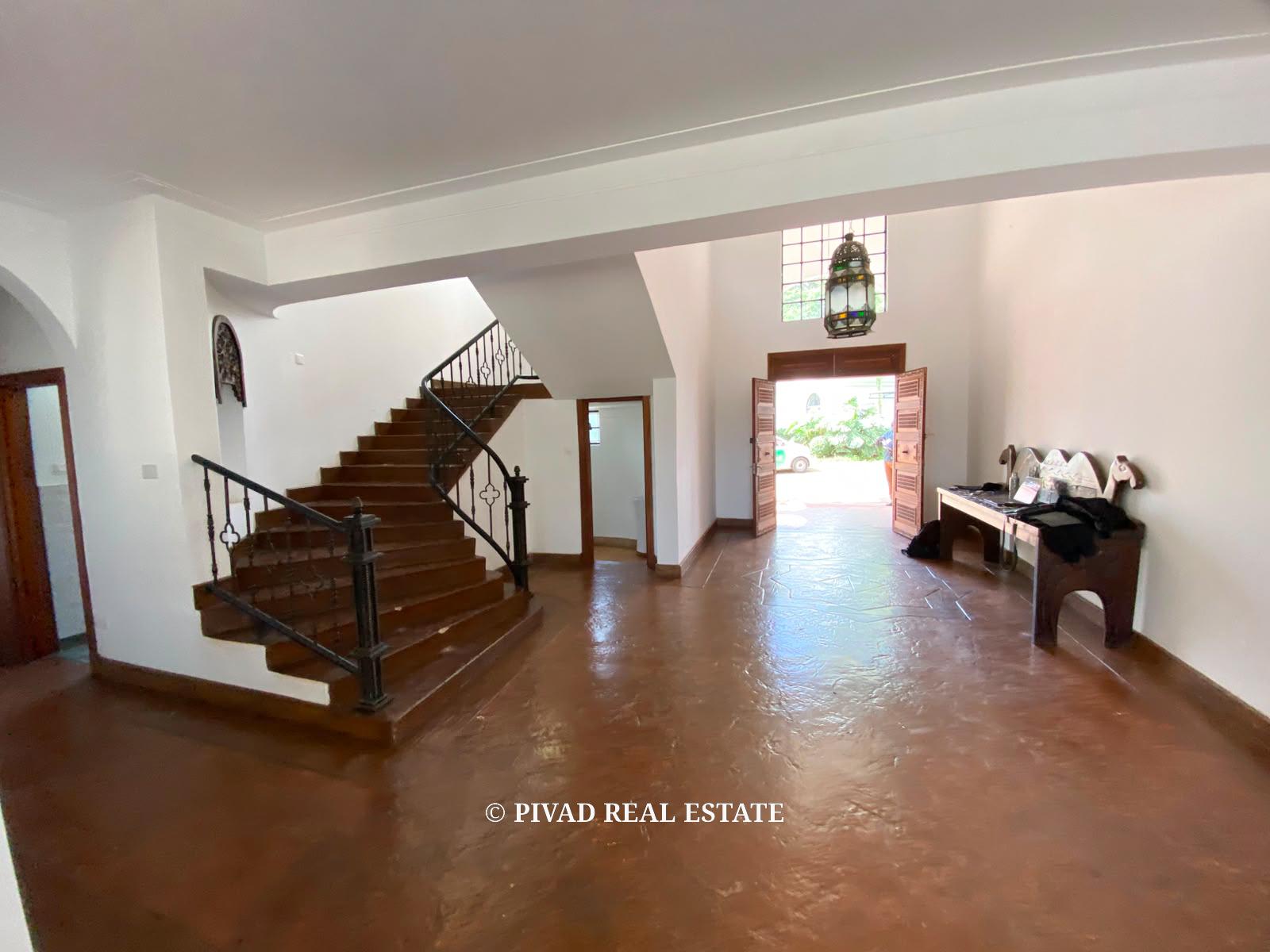 4 Bedroom House For Rent in Nyari Central