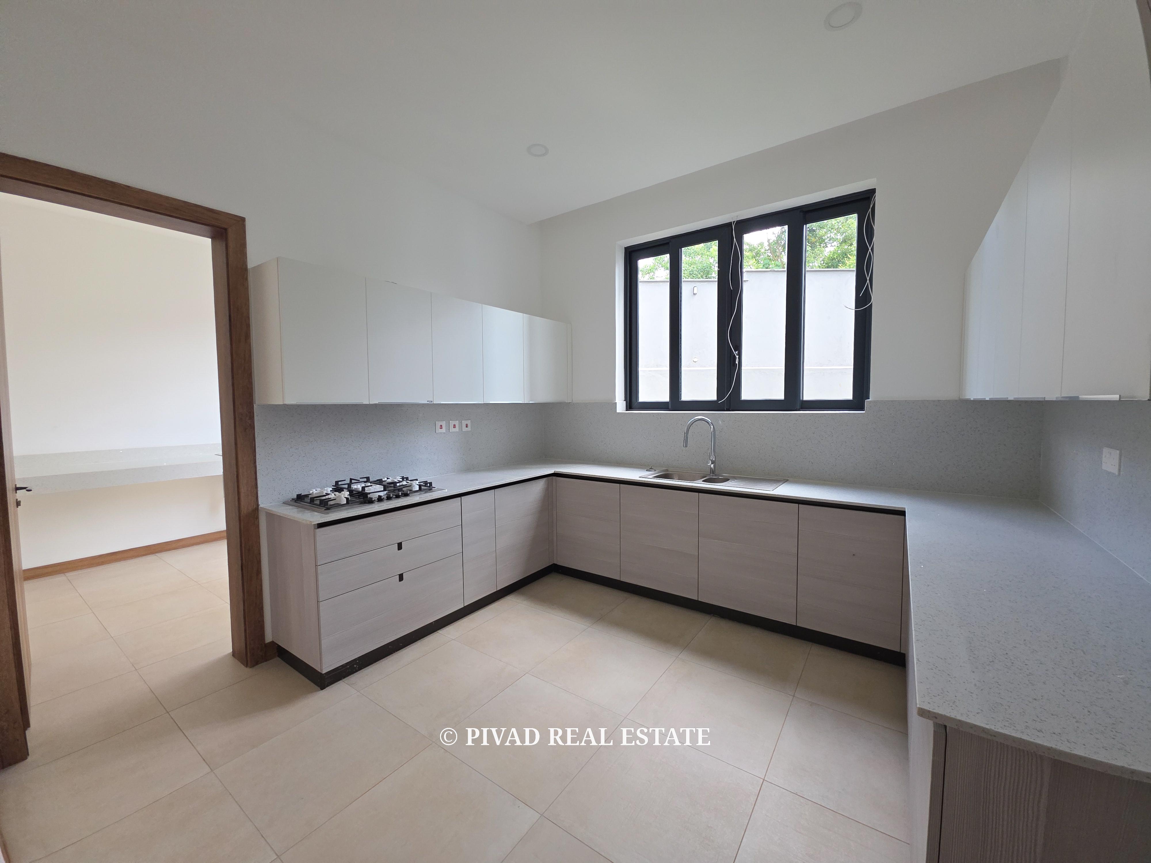 5 Bedroom House for Sale in Nyari