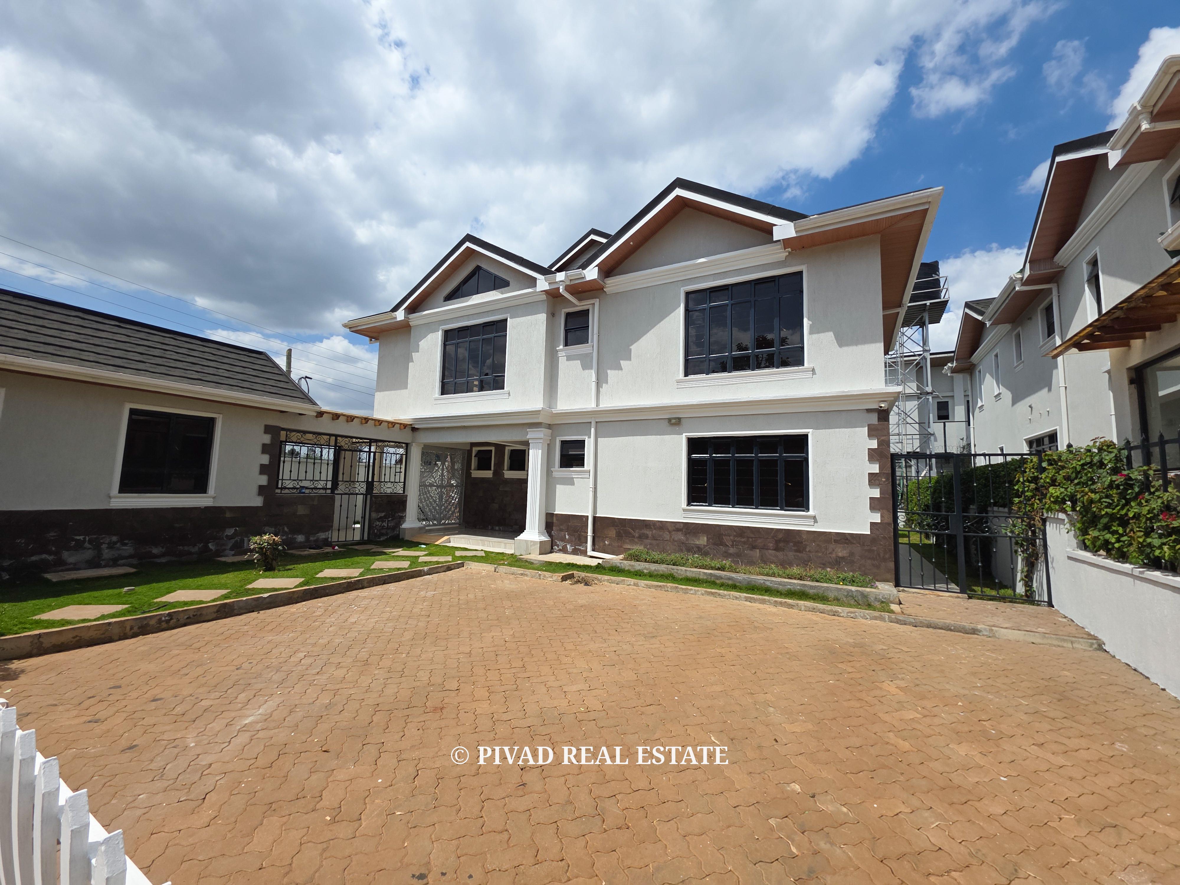 5 Bedroom House For Rent at Runda Paradise